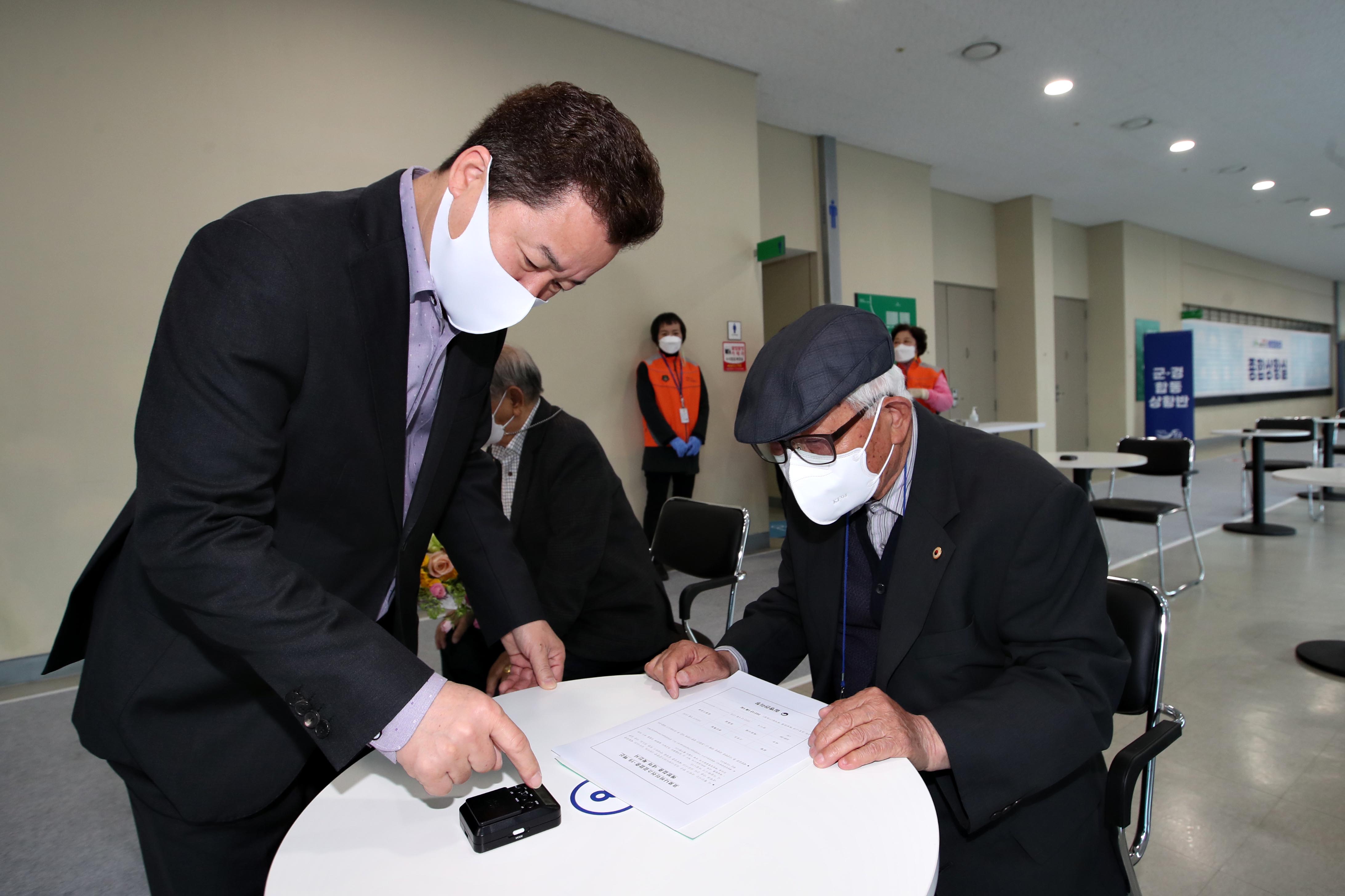 20210415_코로나19_예방_접종_시작11.jpg 이미지