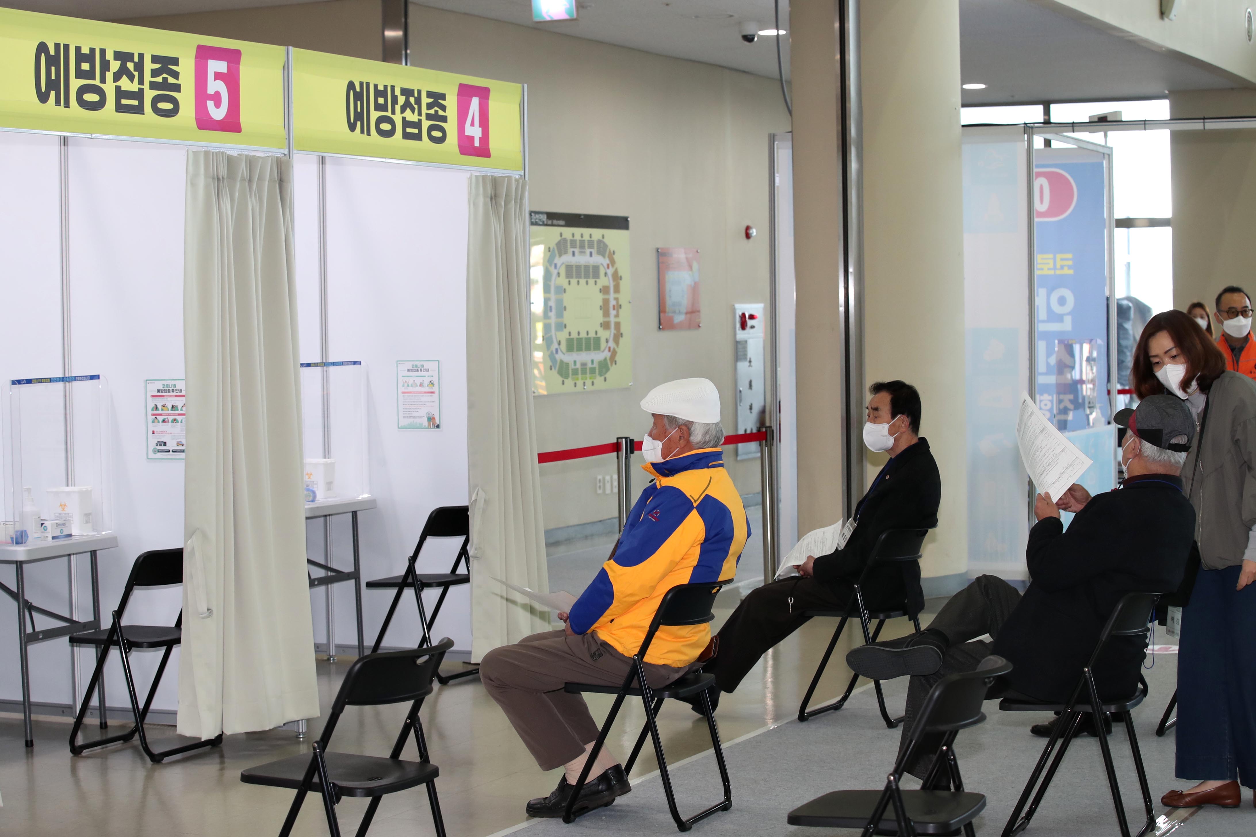 20210415_코로나19_예방_접종_시작15.jpg 이미지
