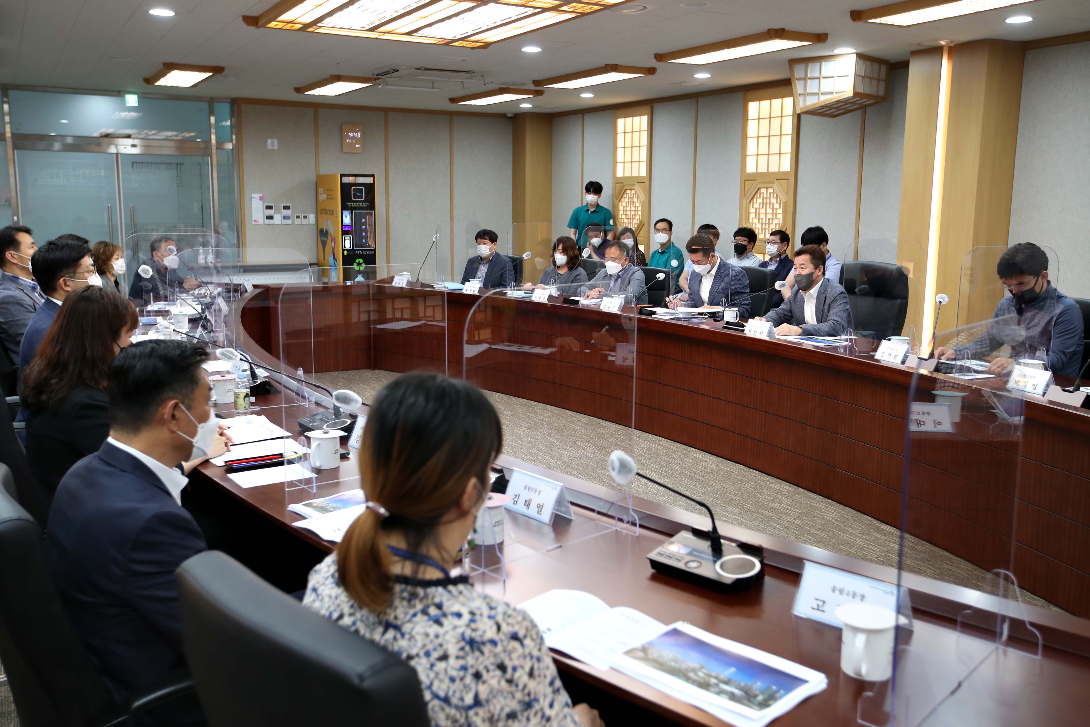 20210618_IoT_기반_인공지능_재활용폐기물_그린데이터_플랫폼_구축사업_합동_현장_착수보고회17.jpg 이미지
