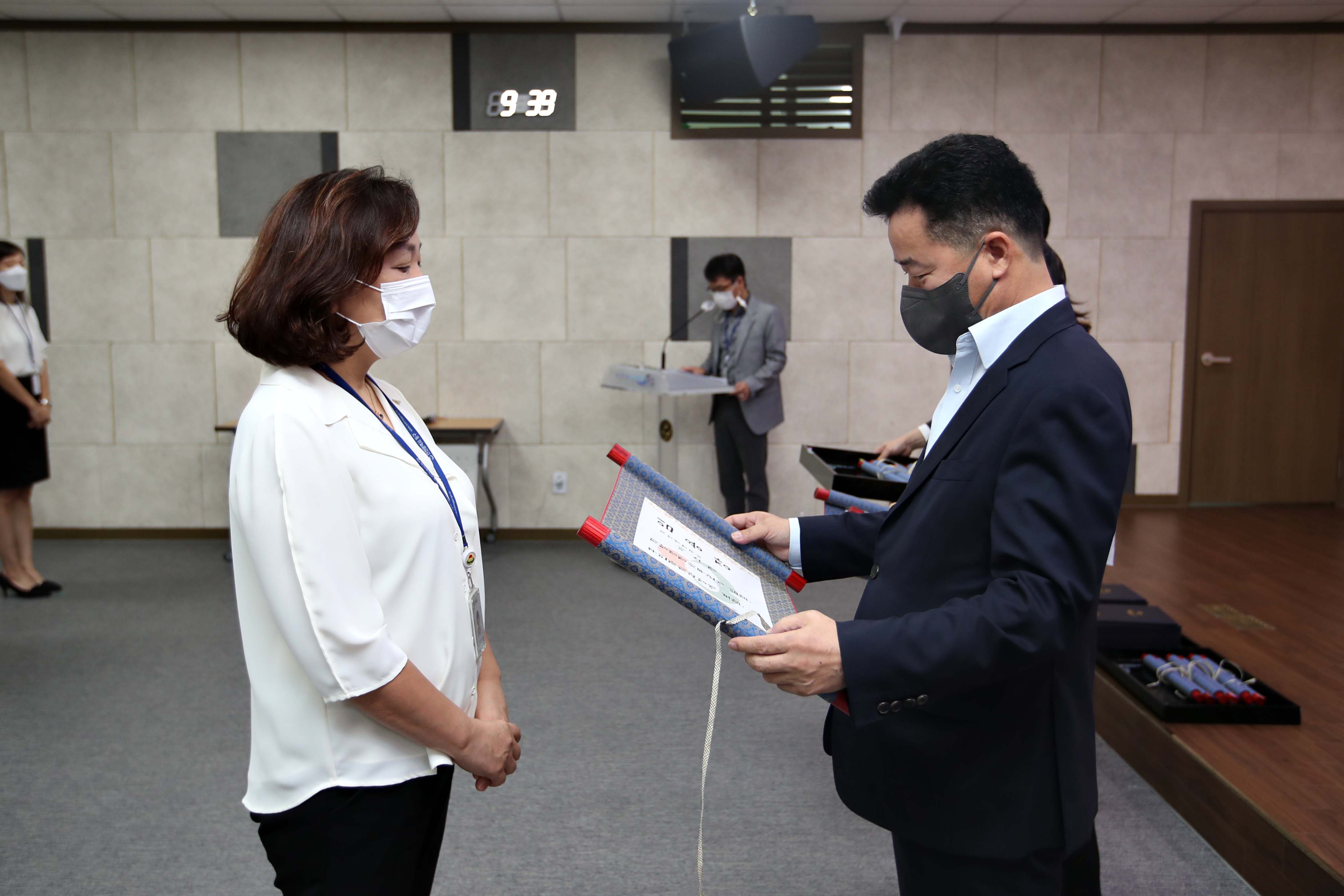 20210809_임용장_수여식2.jpg 이미지