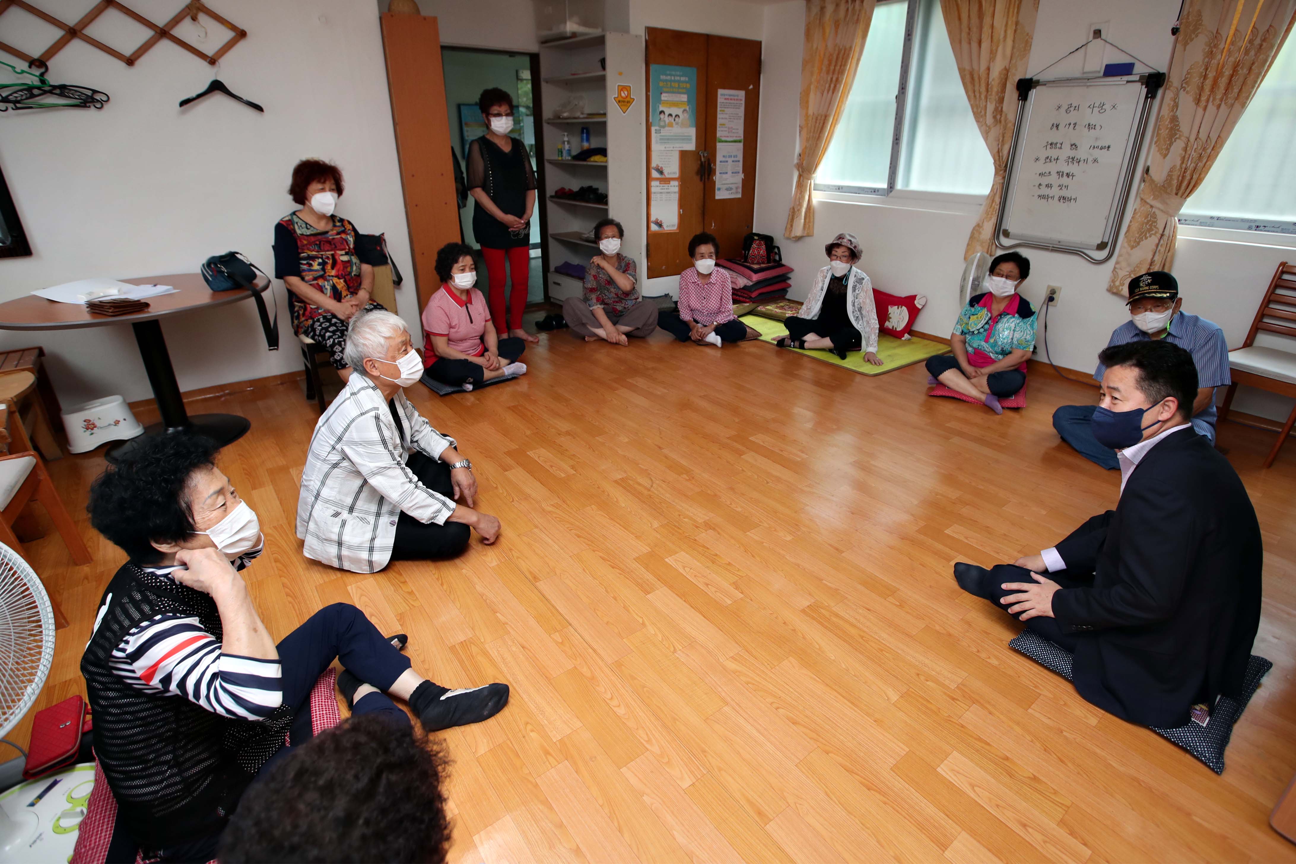 20210819_무더위쉼터_경로당_방문16.jpg 이미지