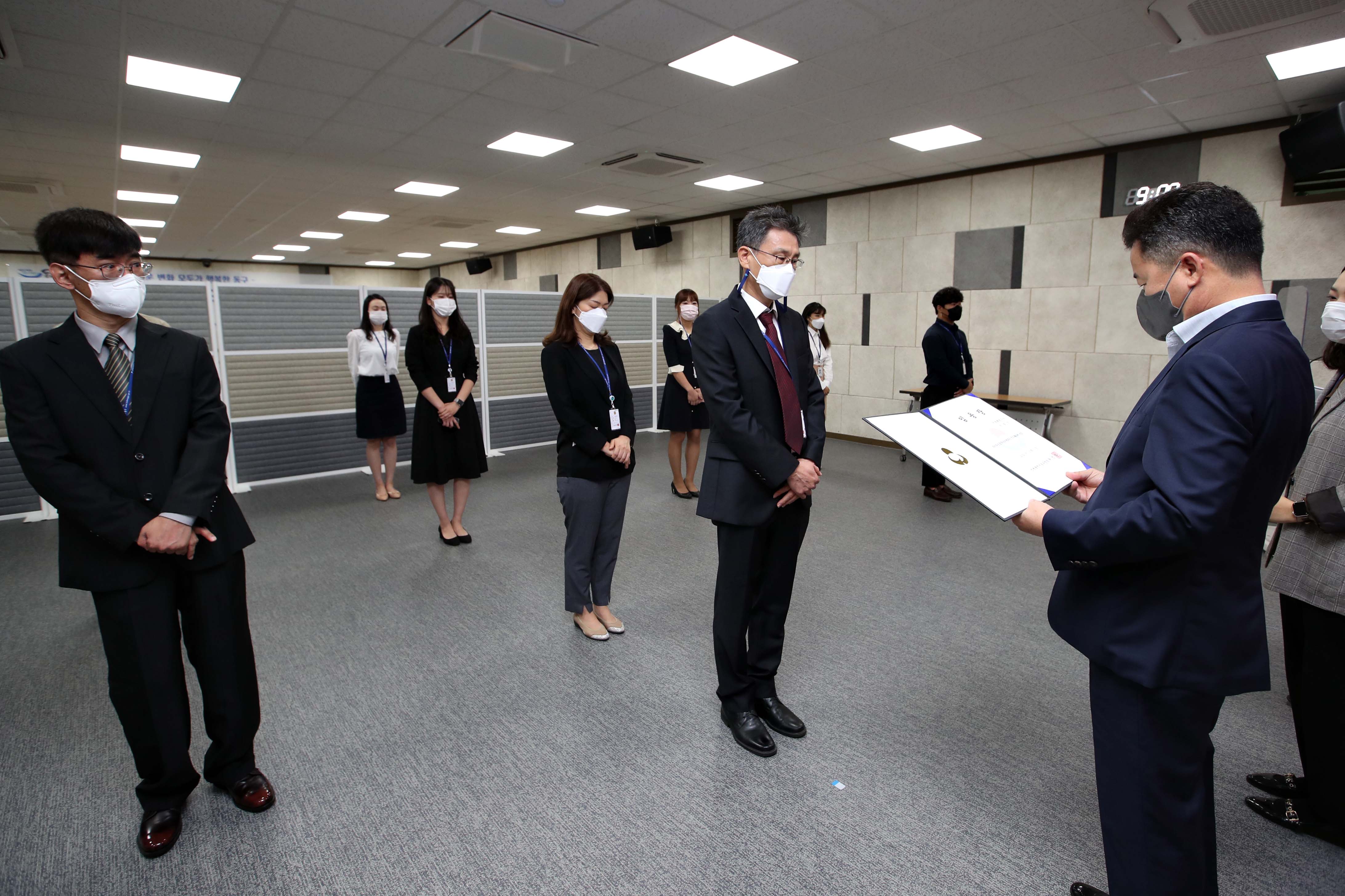 20210930_임용장_수여식3.jpg 이미지