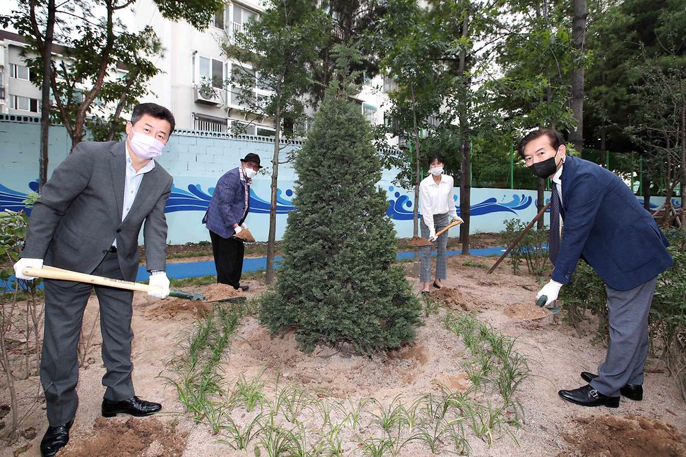 만석어린이공원 재개장 준공식 사진