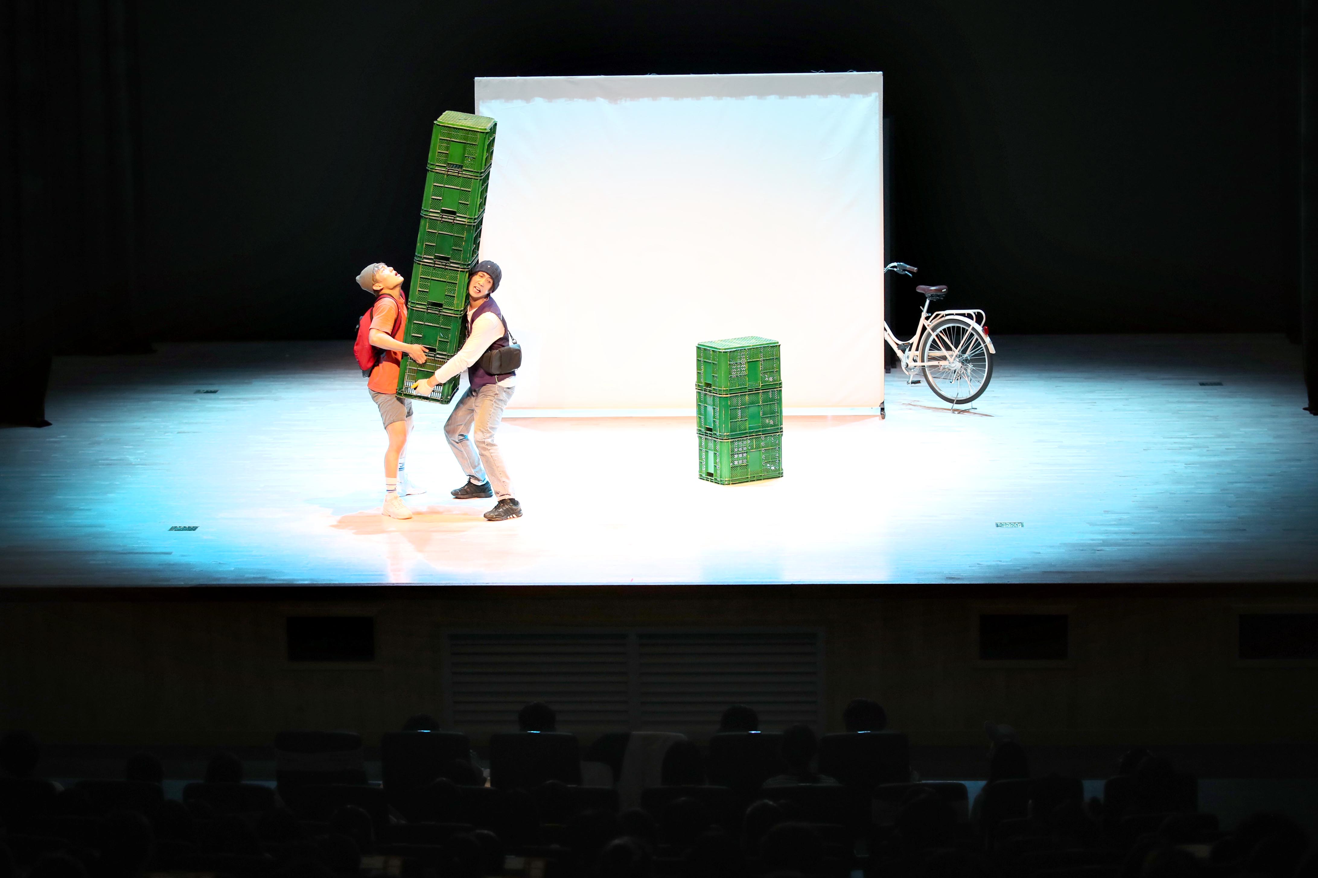 20220527_동구문화체육센터_오브제극_자전거_여행_공연2.jpg 이미지