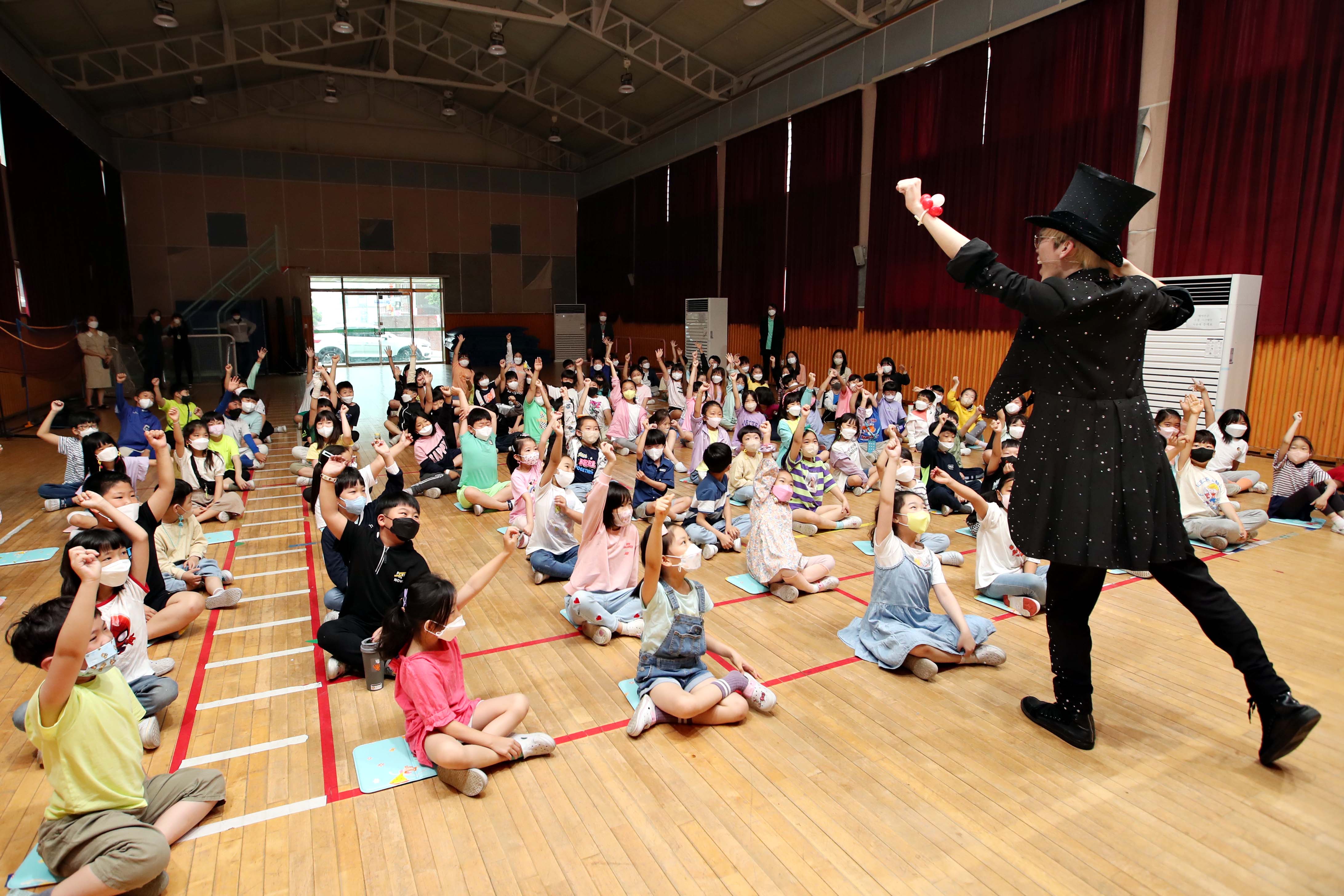 20220615_창영초_찾아가는_문화공연4.jpg 이미지