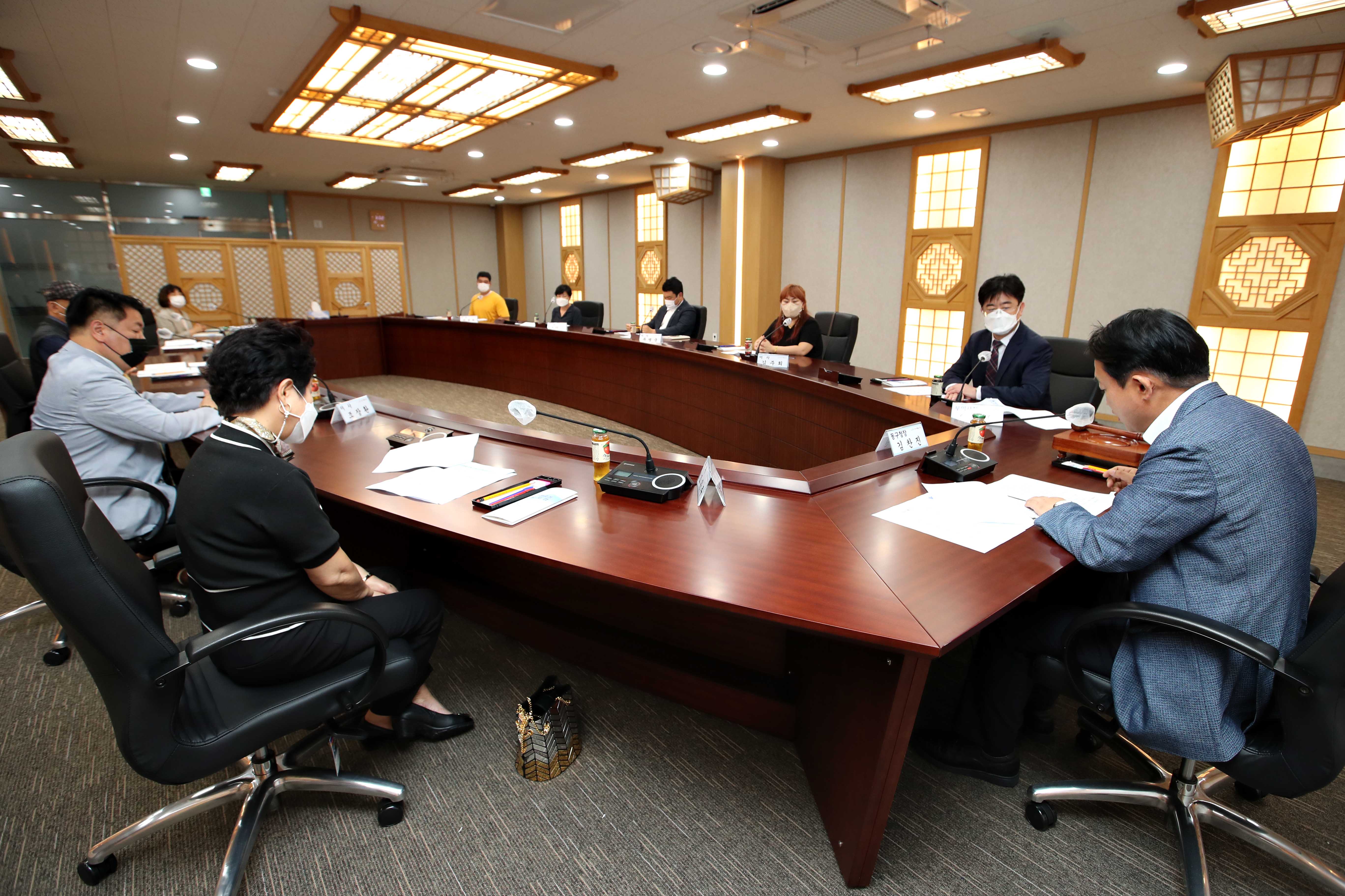 20220713_제26회_인천_동구_장학재단_이사회2.jpg 이미지