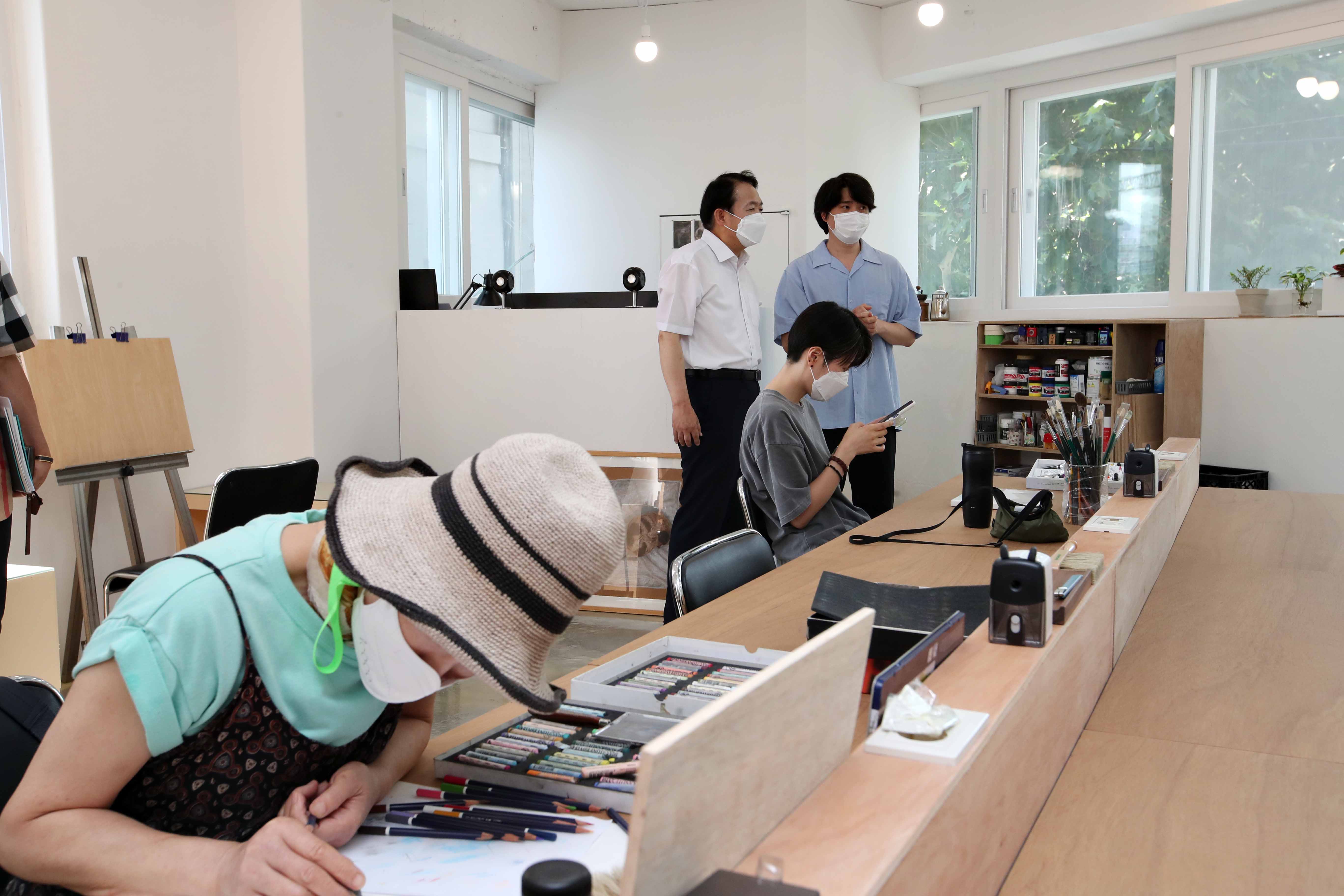 20220729_배다리_문화예술의_거리_5차_지원대상자_개업점포_현장방문13.jpg 이미지