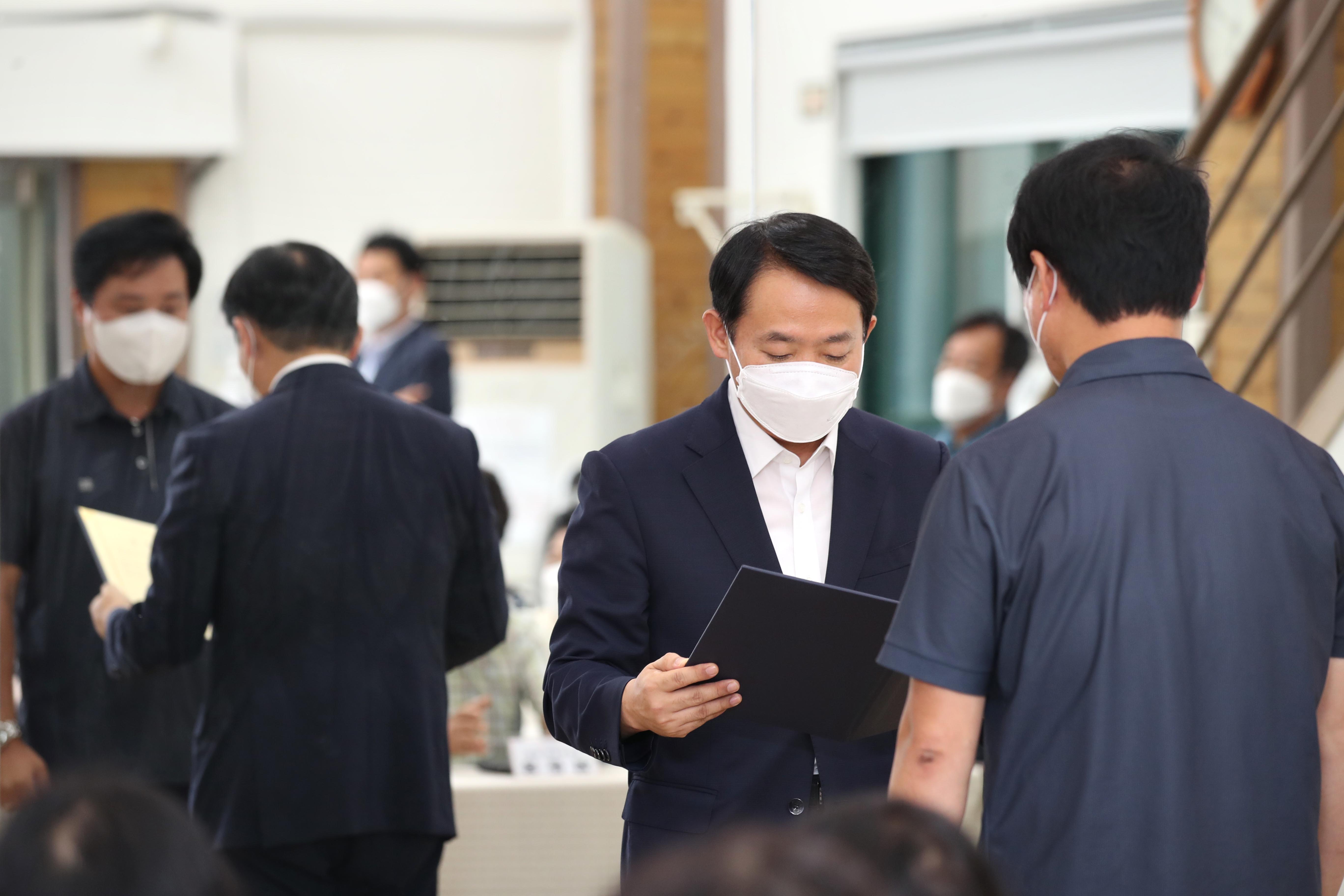 20220808_제2기_주민자치회_위원_위촉식_송현12동4.jpg 이미지