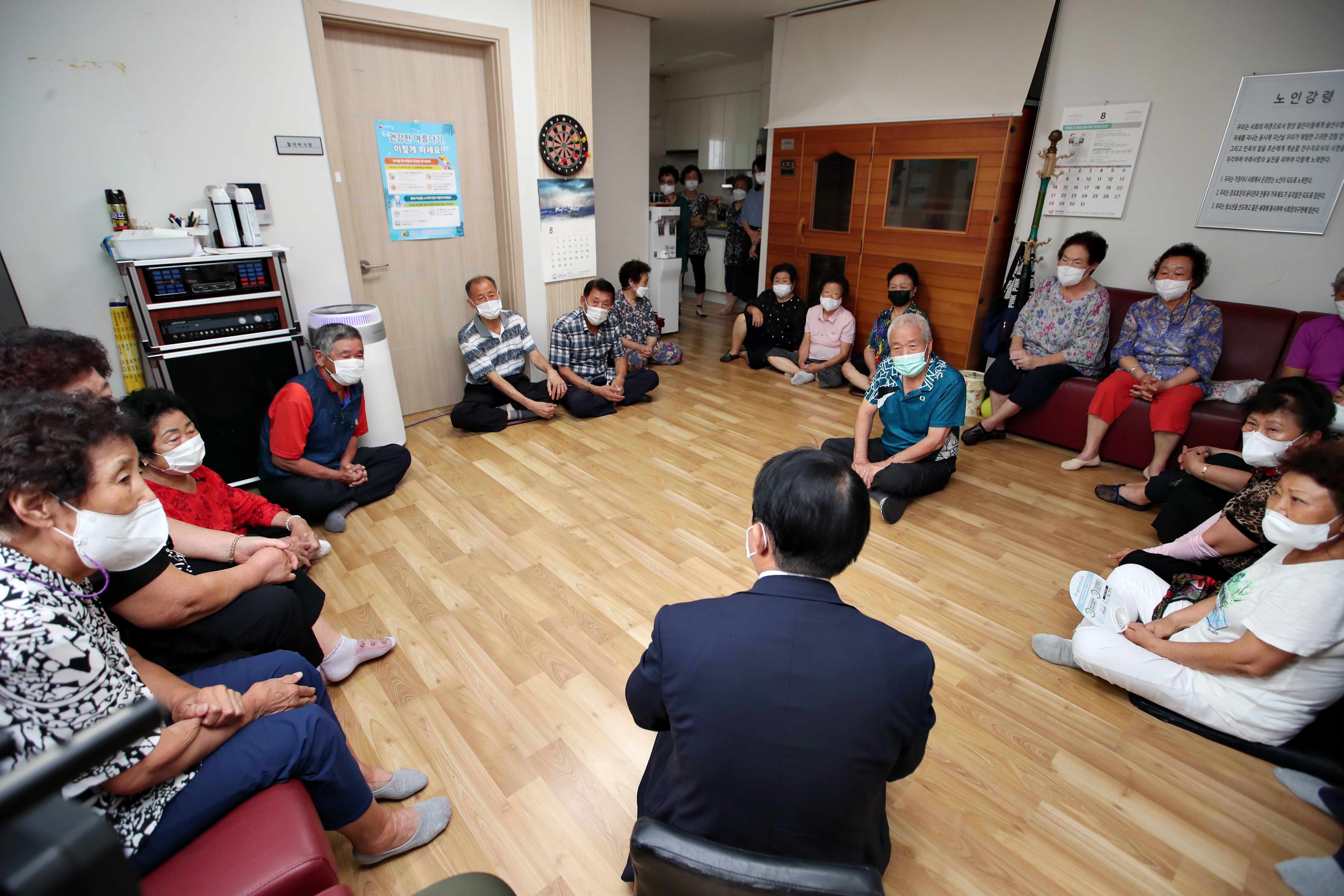 20220810_경로당_방문11.jpg 이미지