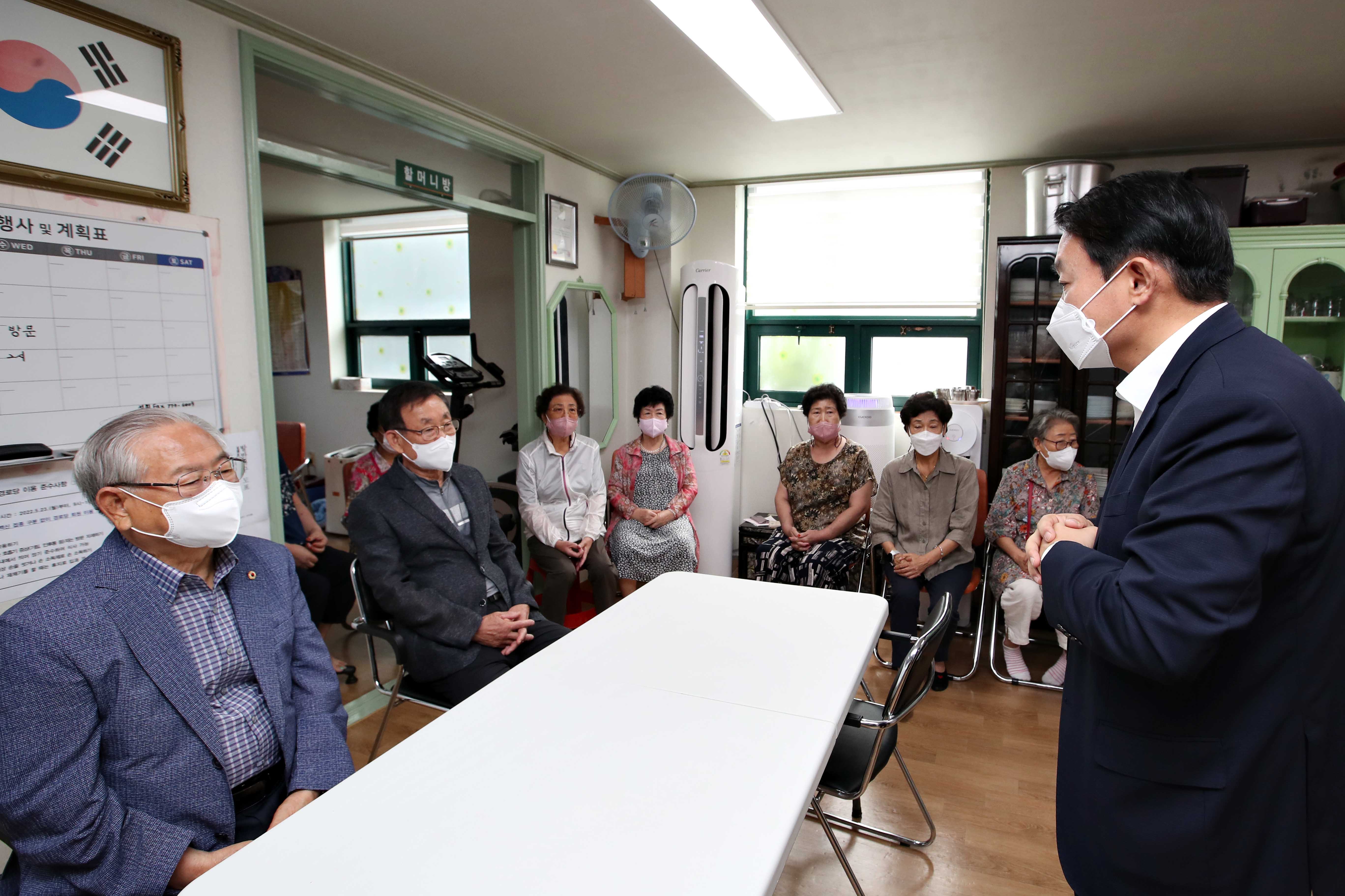 20220811_경로당_방문6.jpg 이미지