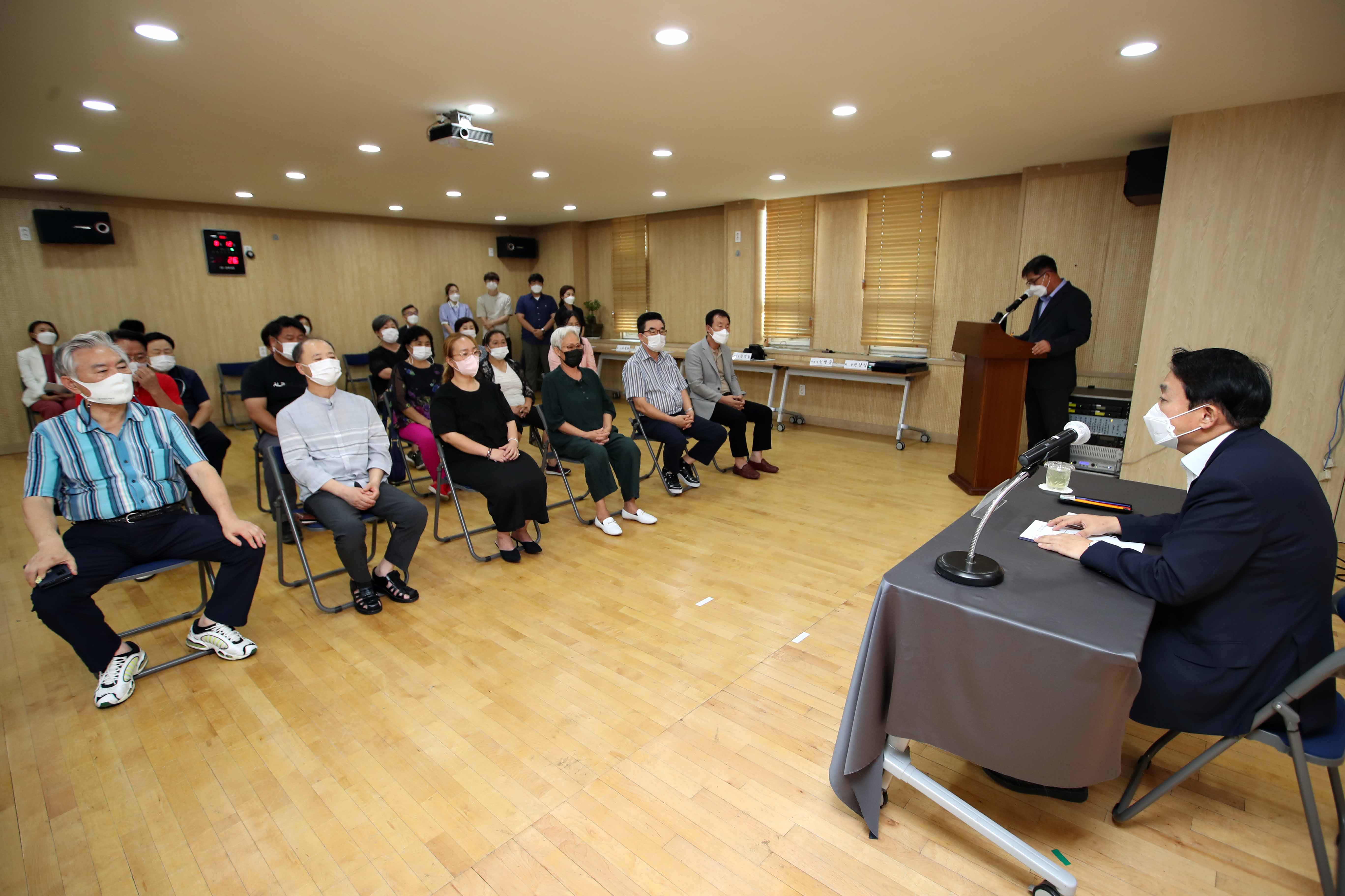 20220812_제2기_주민자치회_위원_위촉식_만석동10.jpg 이미지