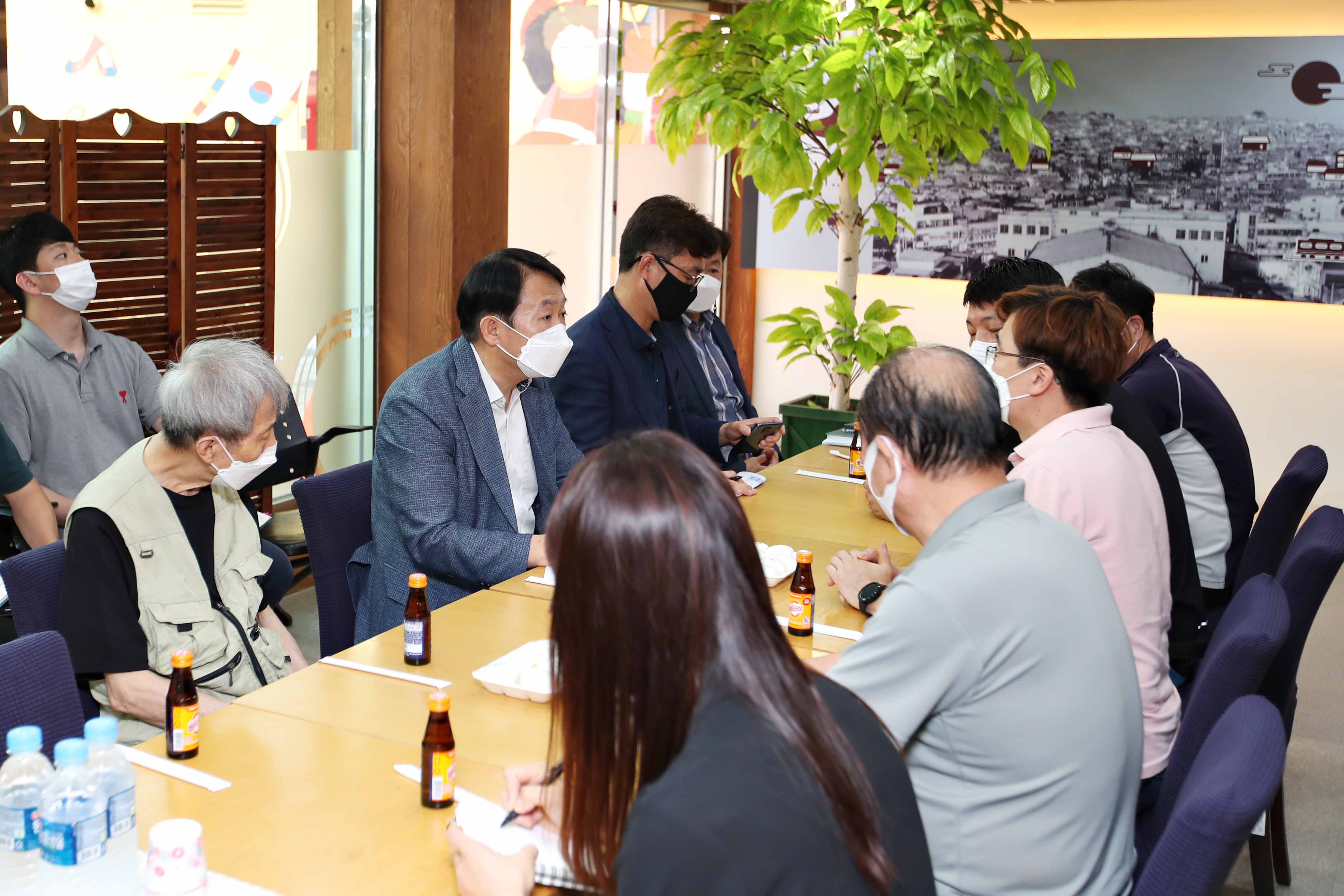 20220817_전통시장_상인회_간담회6.jpg 이미지