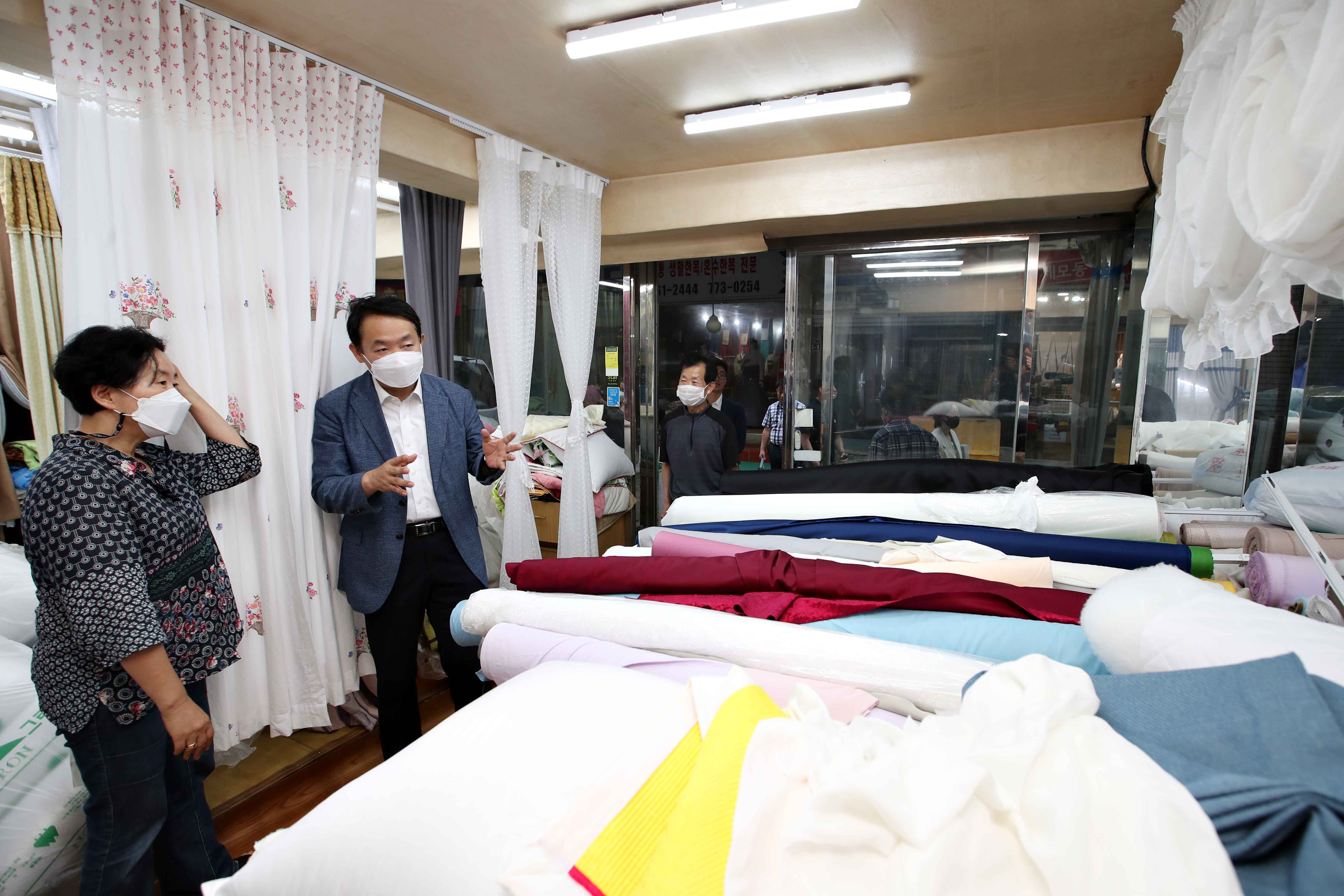 20220819_전통시장_상인회_간담회_중앙시장6.jpg 이미지