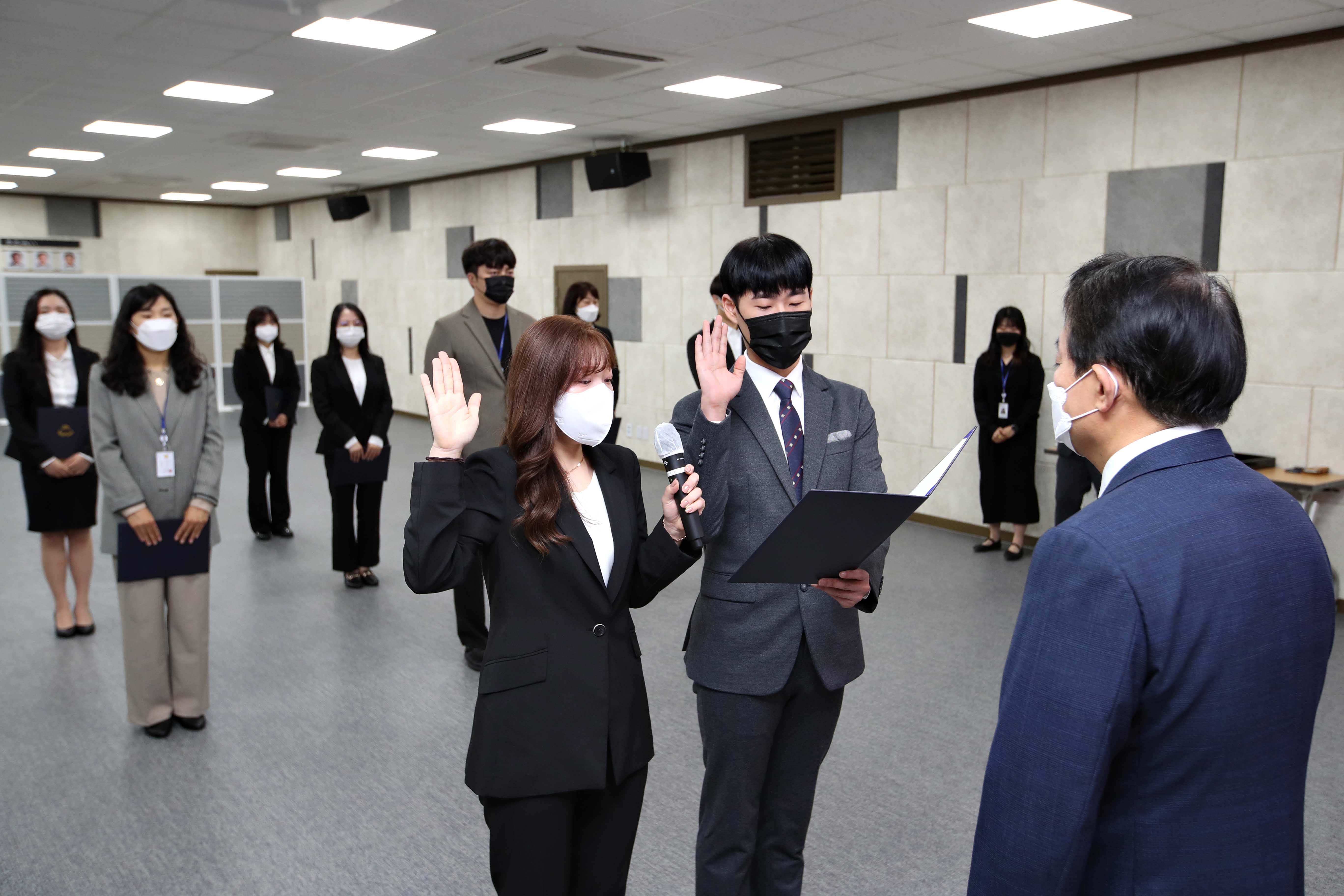 20220923_임용장_수여식2.jpg 이미지