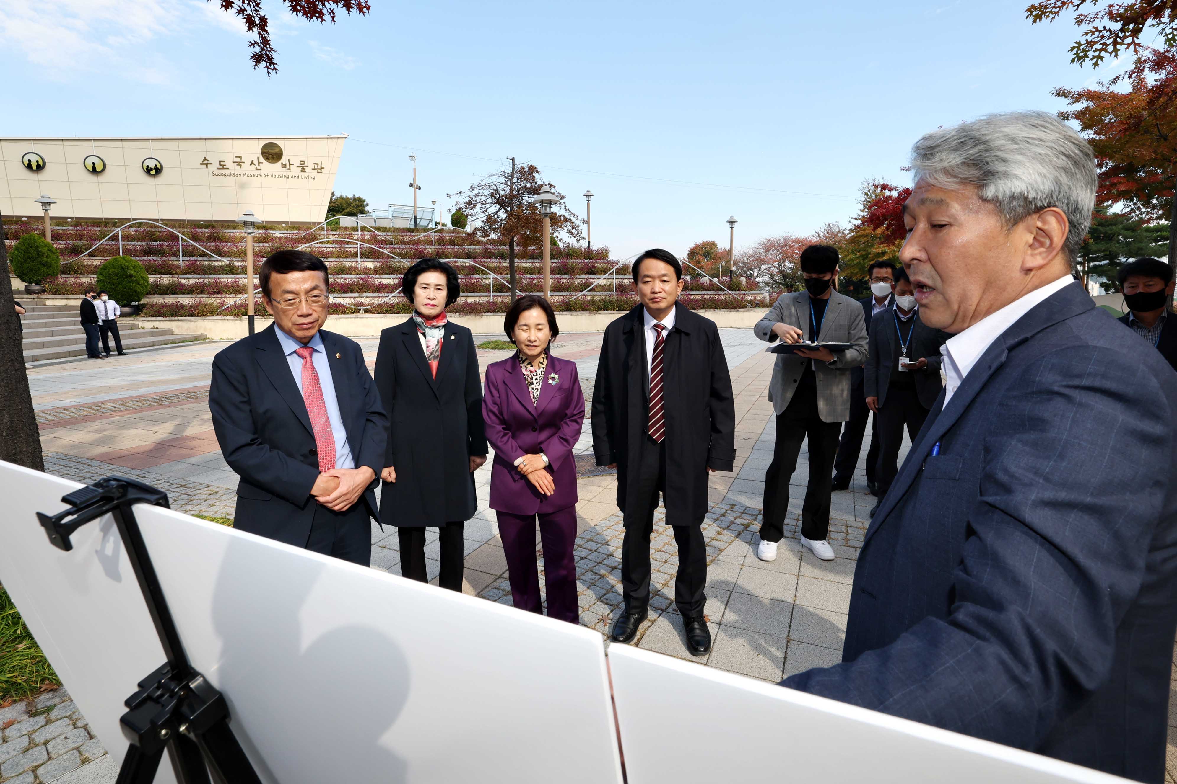 20221021_이행숙_시_문화복지정무부시장_수도국산달동네박물관_현장_방문6.jpg 이미지
