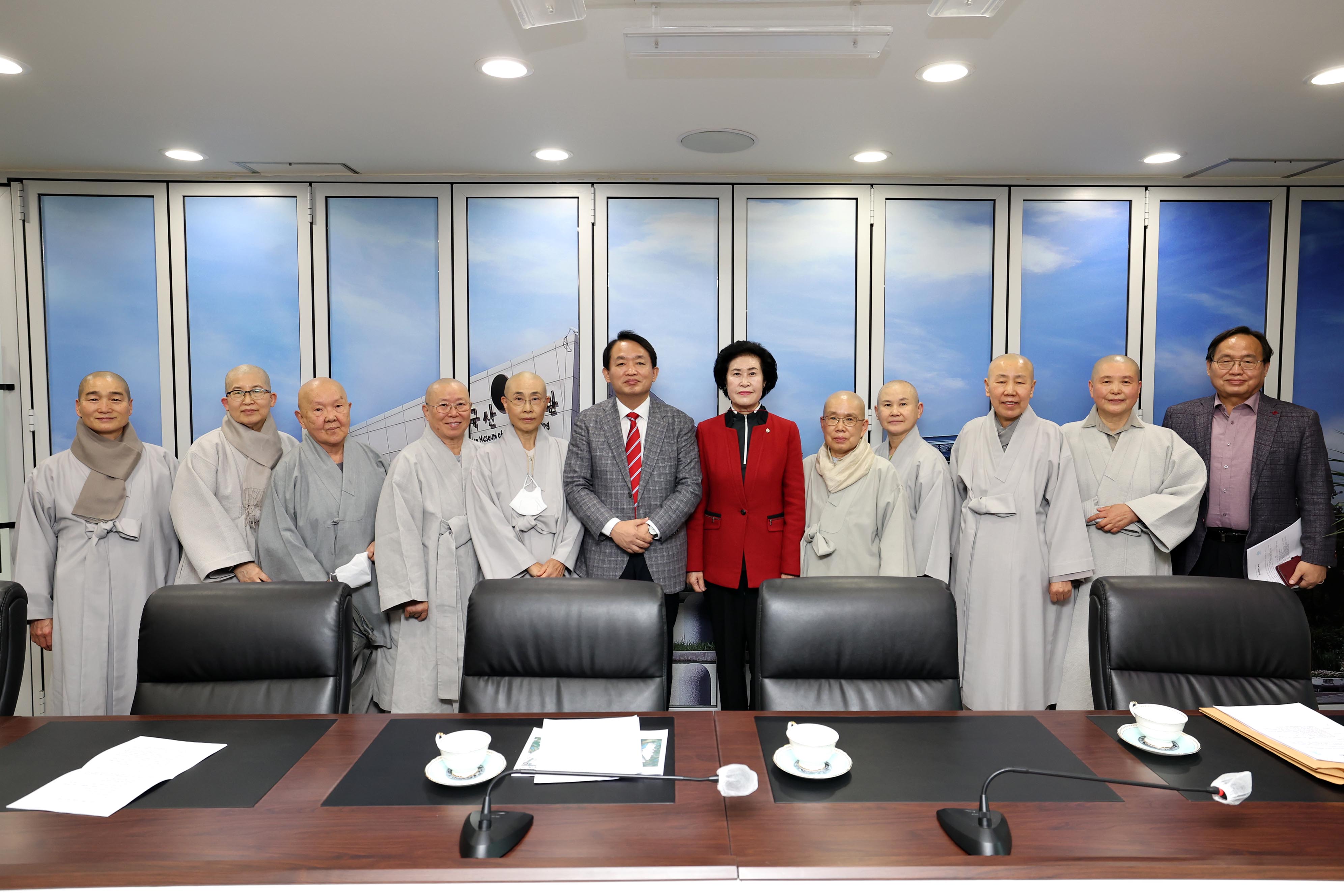 20221025_향적사_스님_간담회2.jpg 이미지