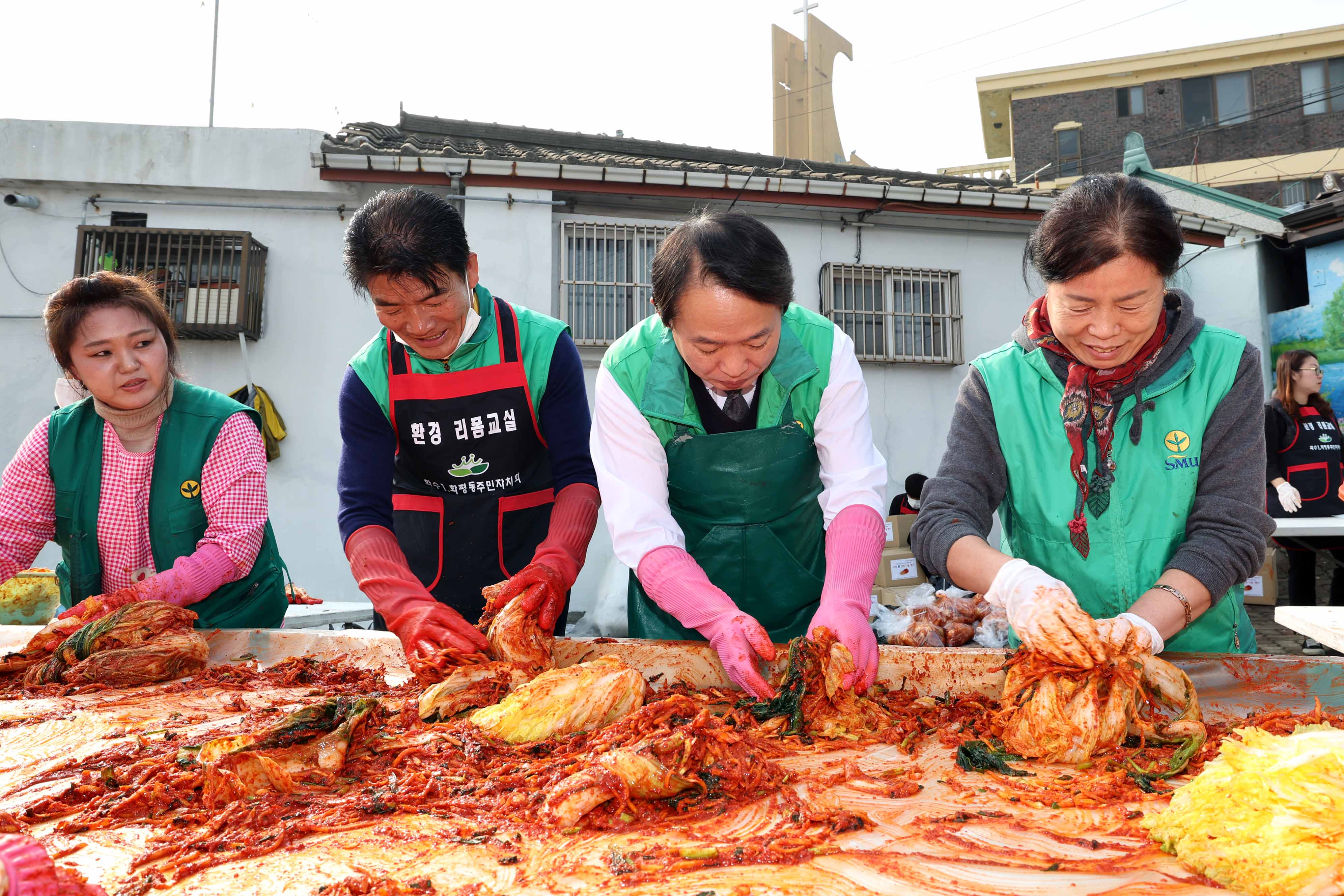 20221110_화수1화평동_사랑애_김장_나눔_행사7.jpg 이미지