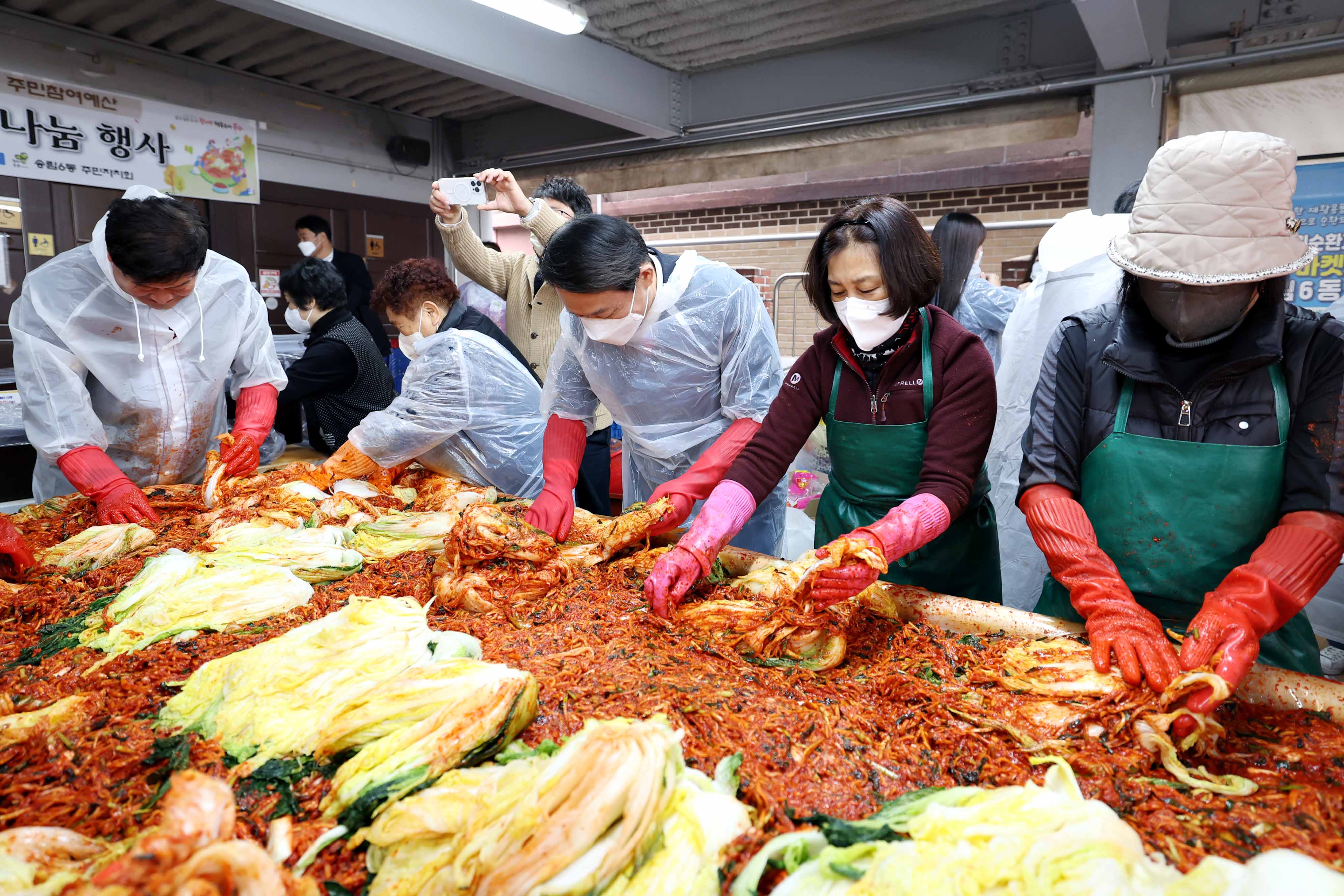 20221129_송림6동_김장김치_나눔_행사4.jpg 이미지