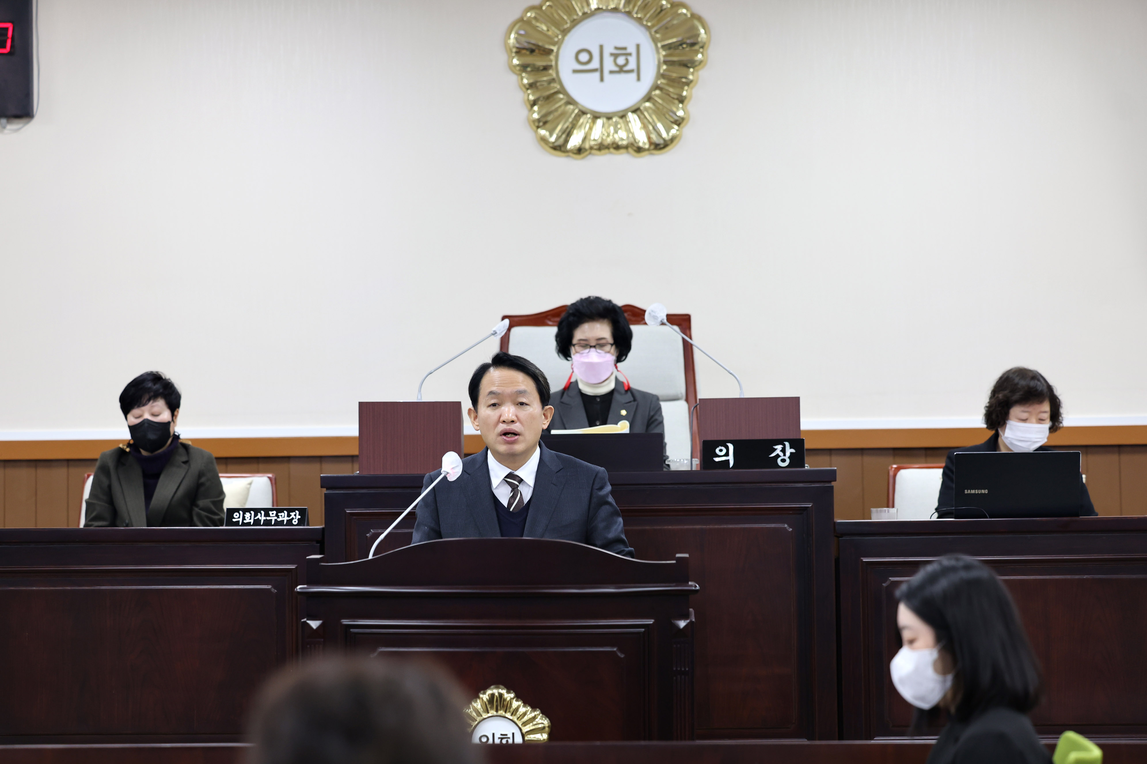 20221206_제263회_동구의회_제2차_정례회_제3차_본회의_구정질문_답변2.jpg 이미지