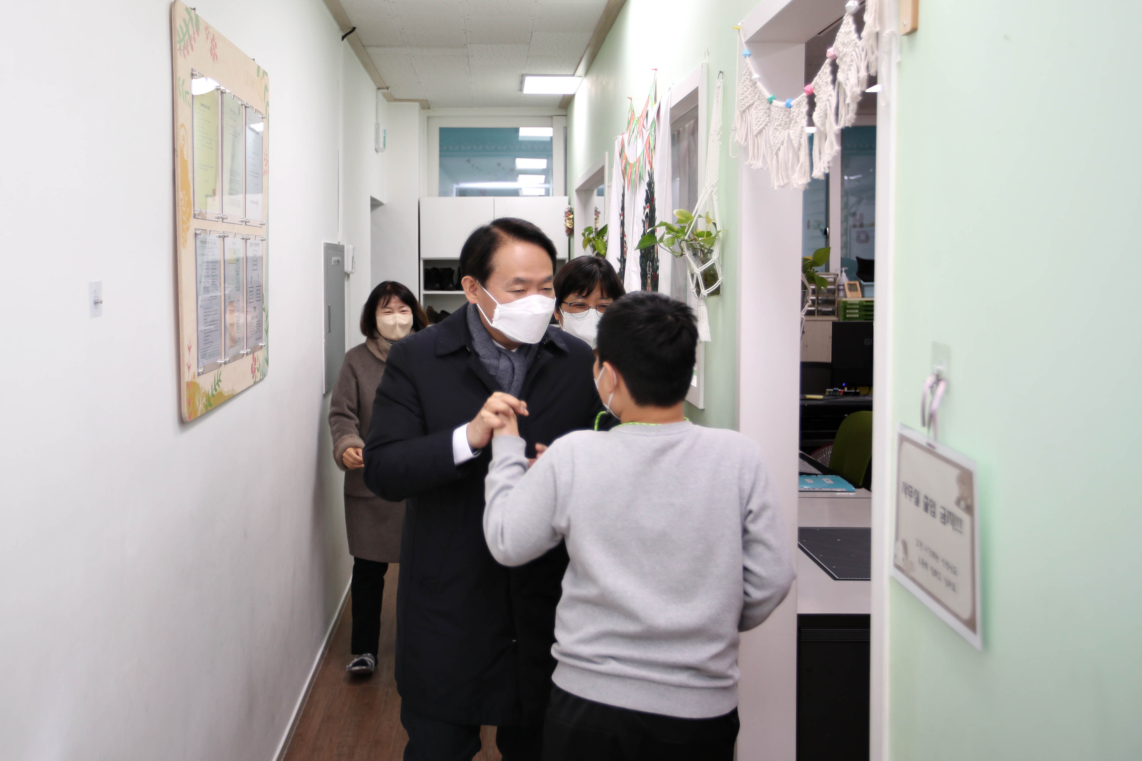 20221216_지역아동센터_방문1.jpg 이미지