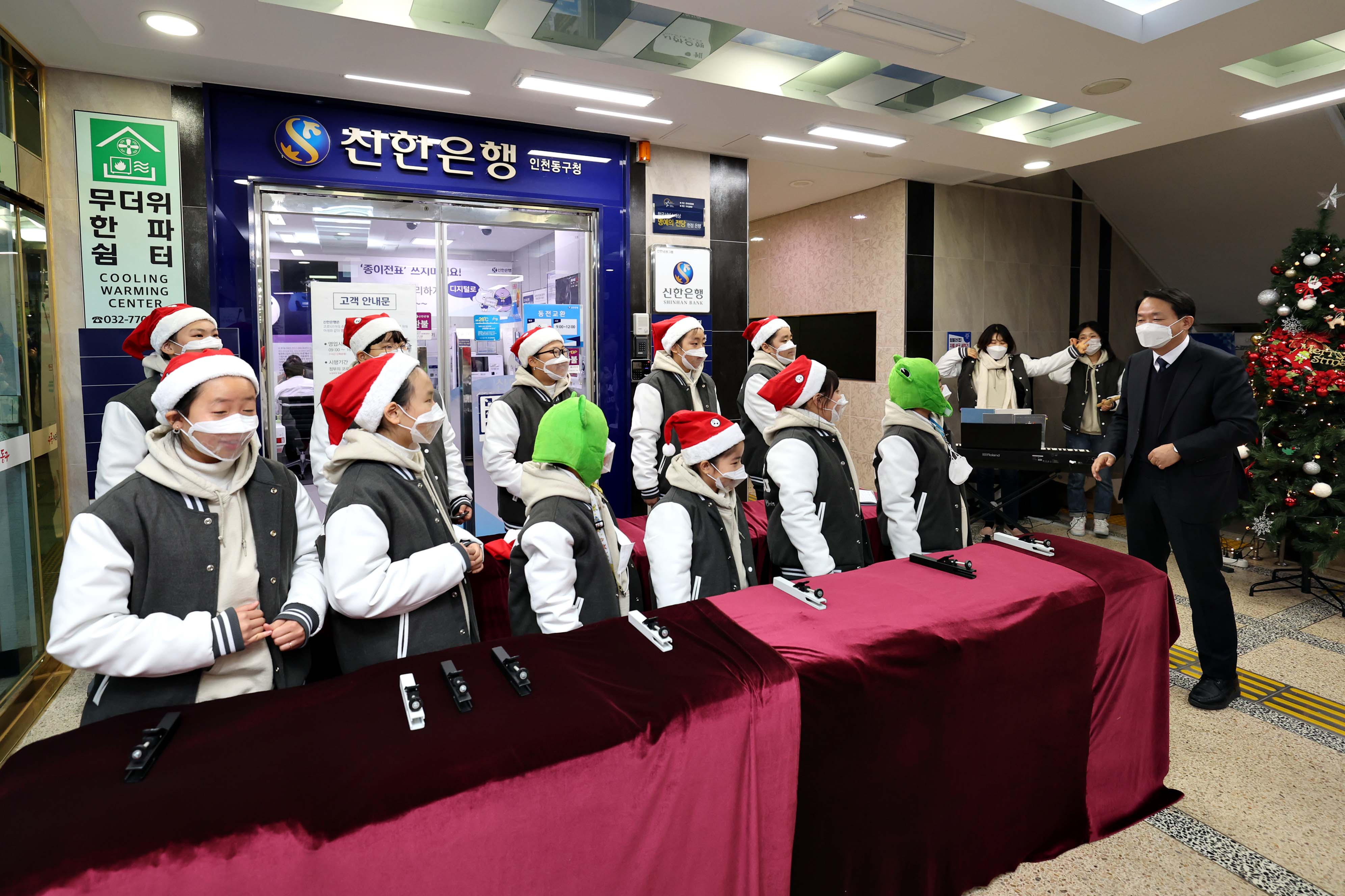 20221228_구립소년소녀합창단_청사_로비_작은음악회3.jpg 이미지