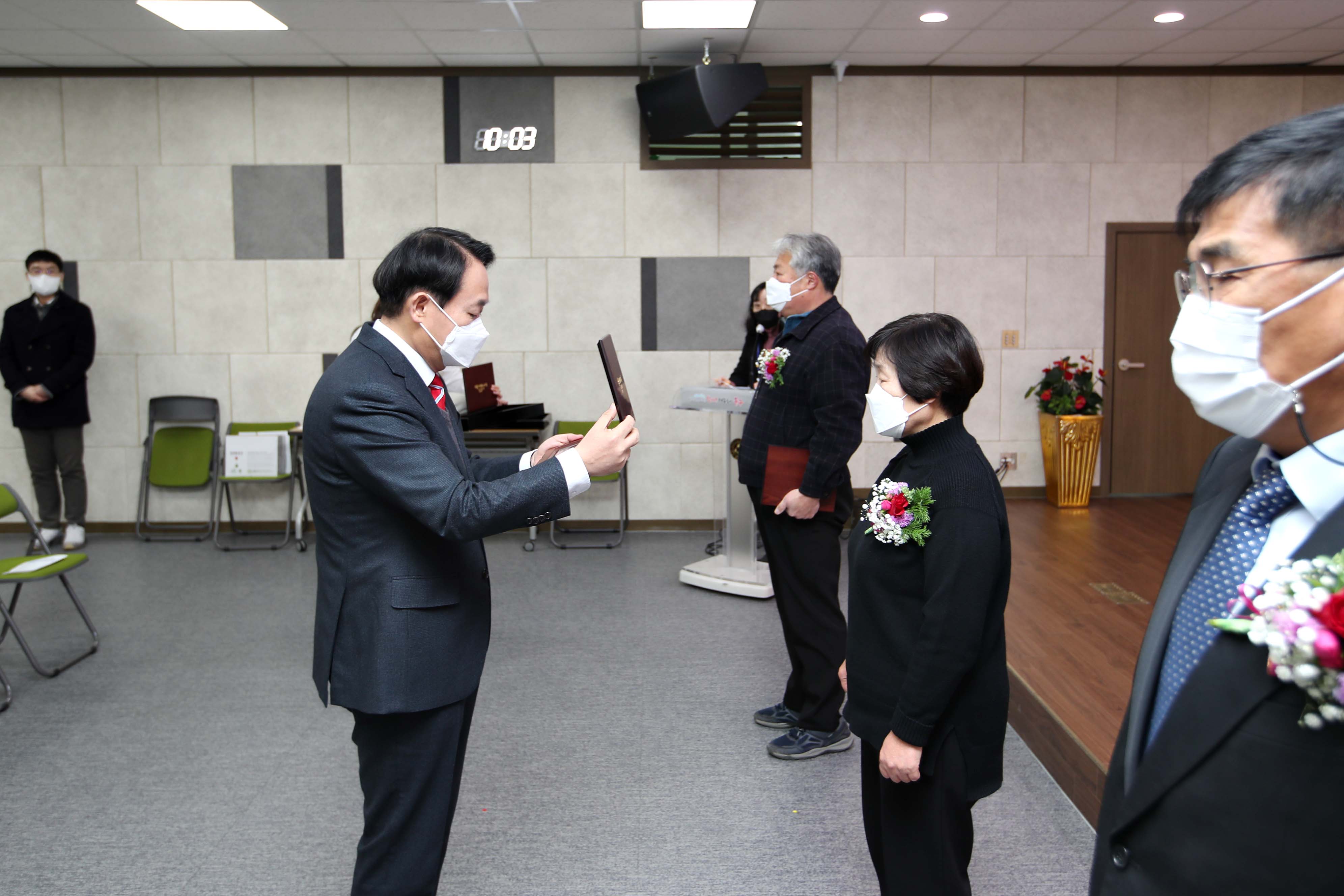 공무직_직원_퇴임식4.jpg 이미지
