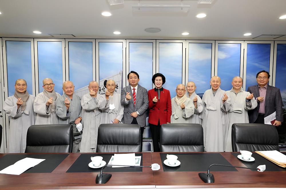 향적사 스님 간담회 사진