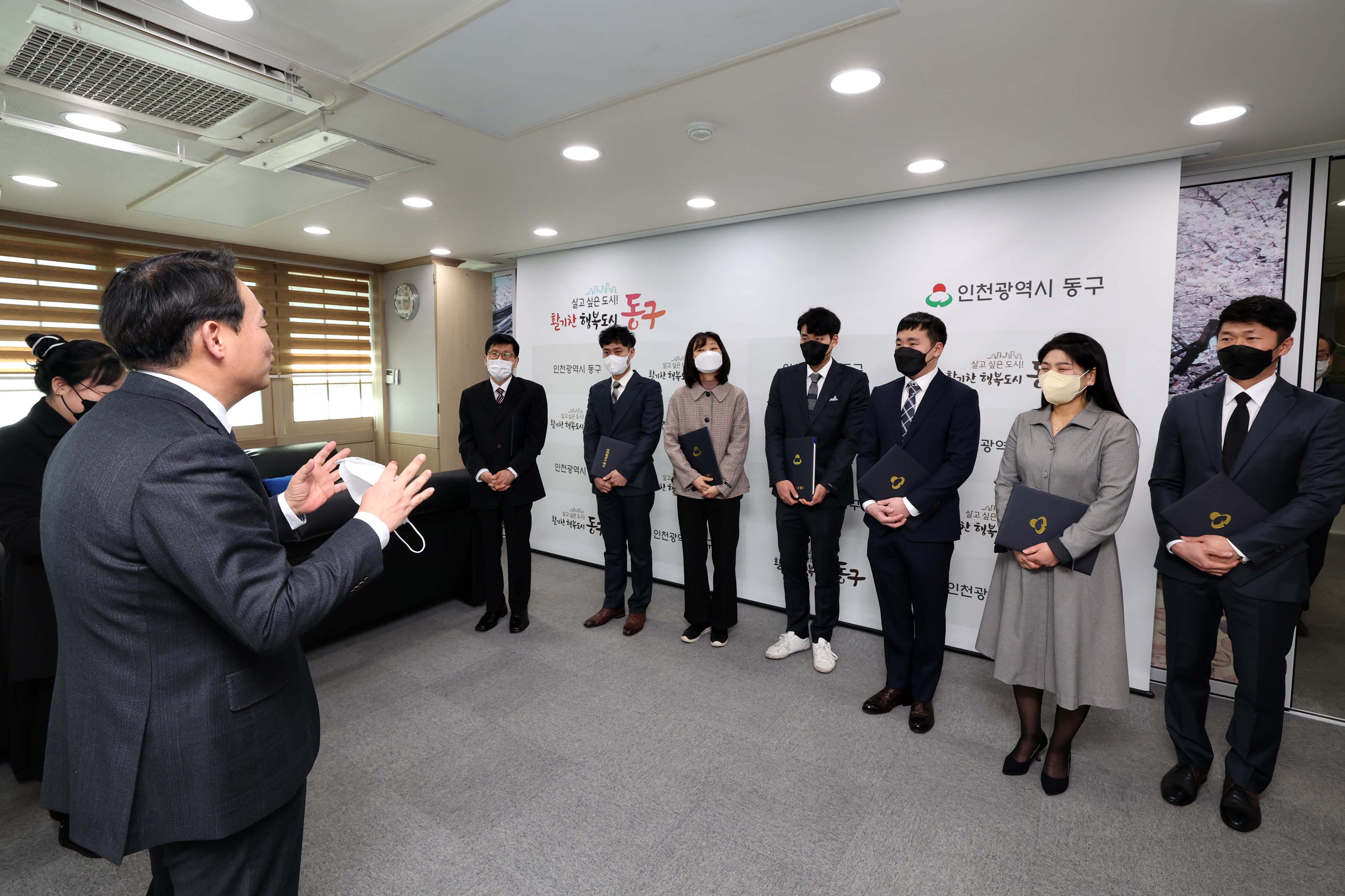 20230102_공무직_임용장_수여식3.jpg 이미지