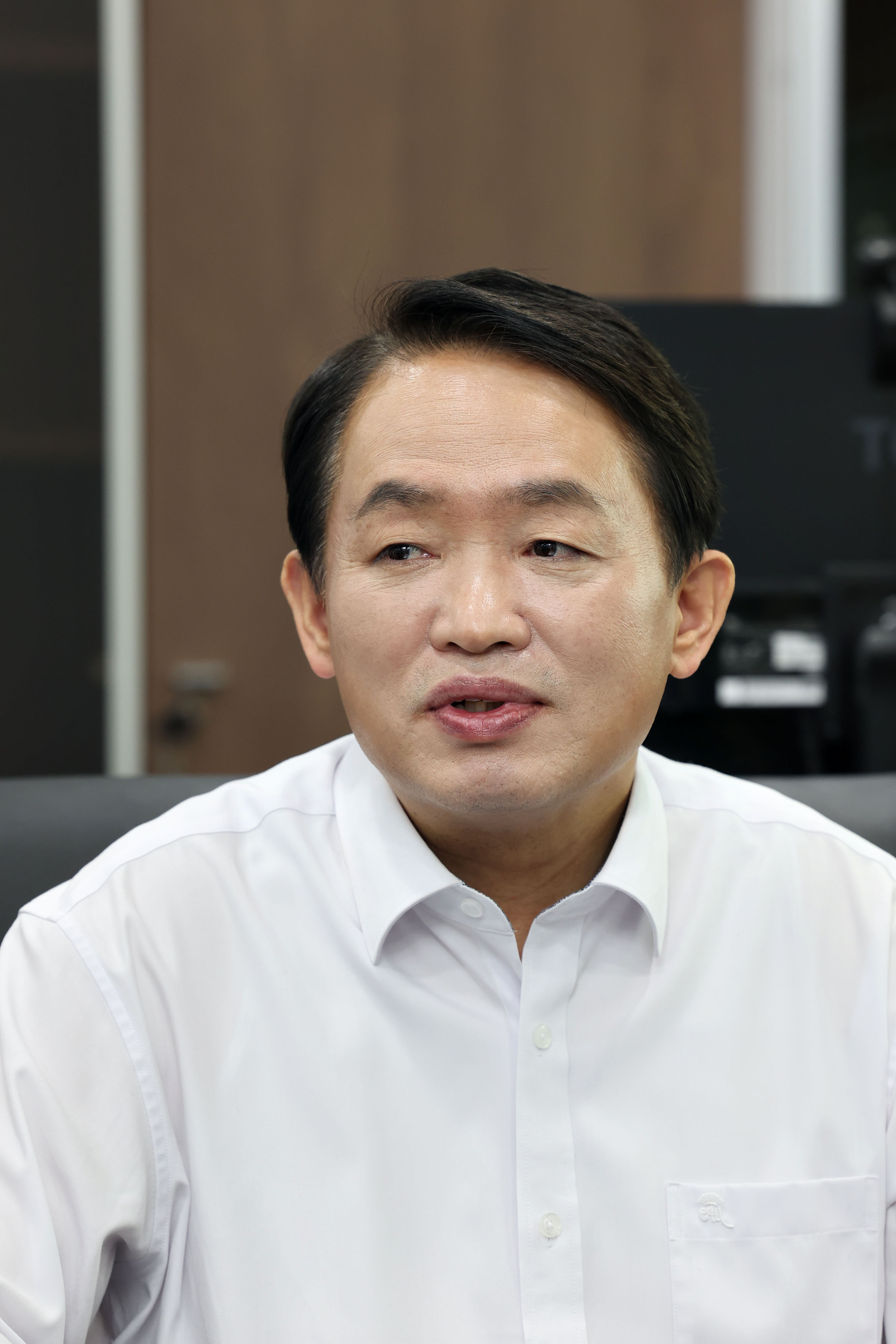 20230106_청장님_인터뷰_사진9.jpg 이미지