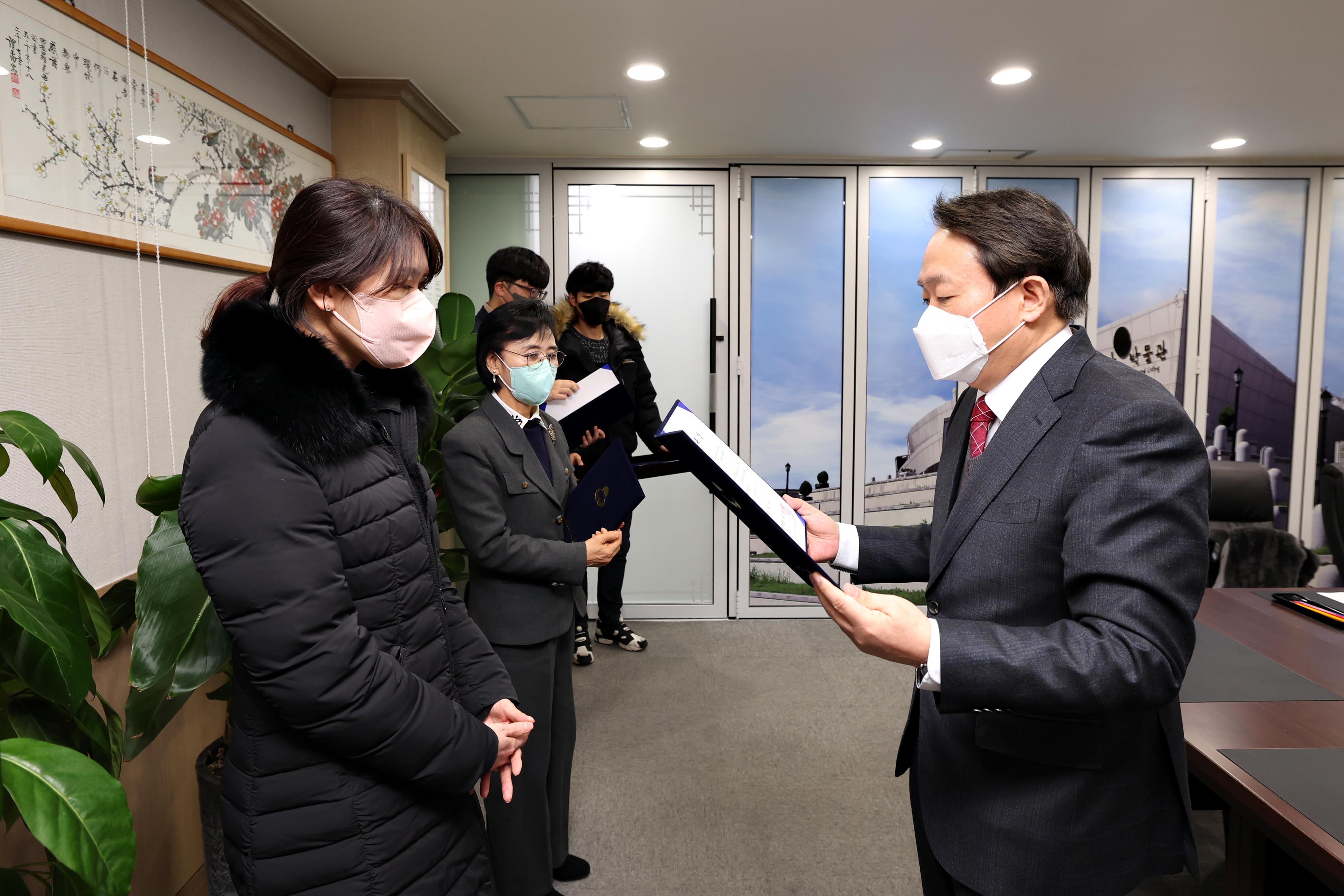 20230126_옥외광고심의위원회_위촉식4.jpg 이미지