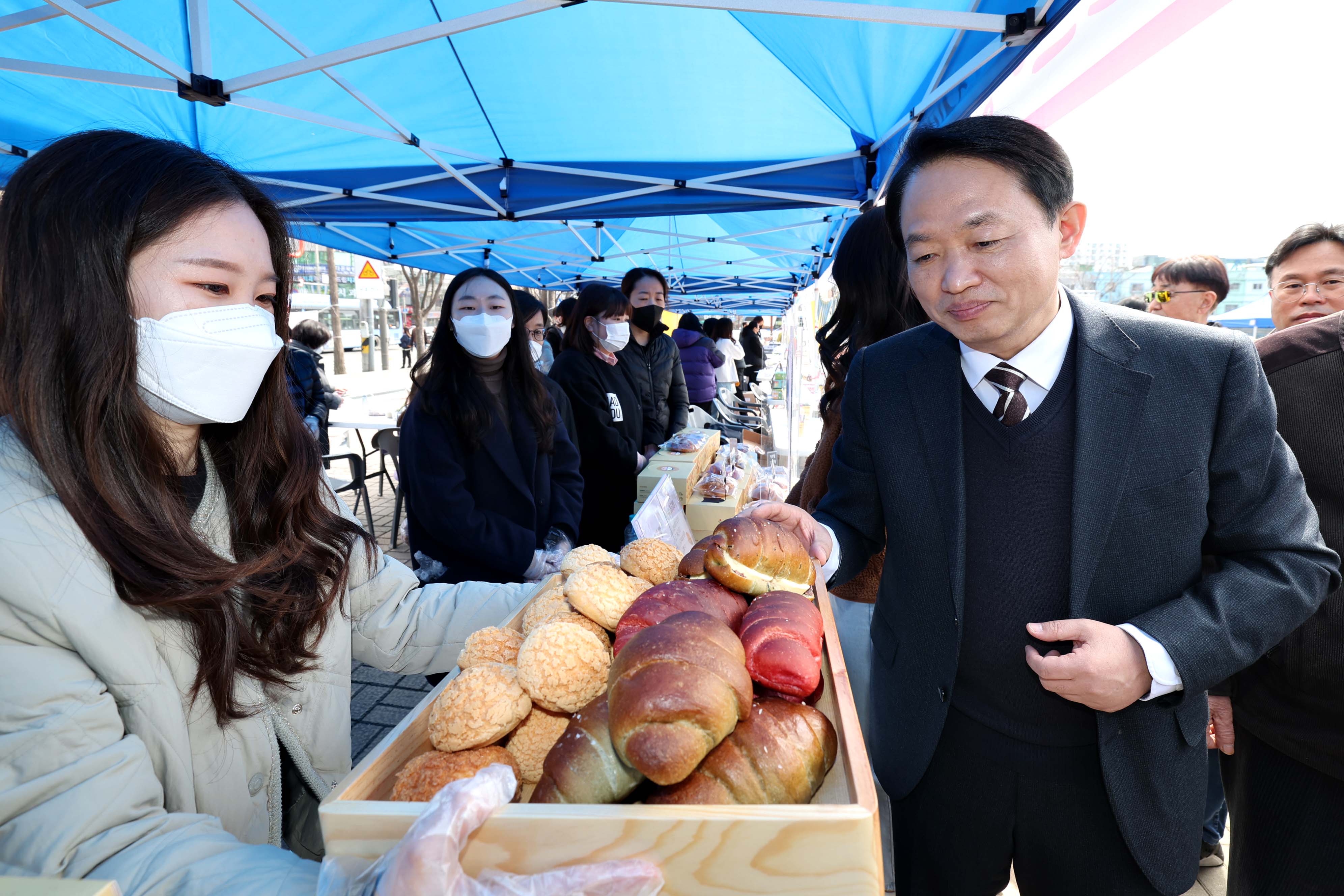 20230318_나눔장터_동구_브랜드빵.jpg 이미지