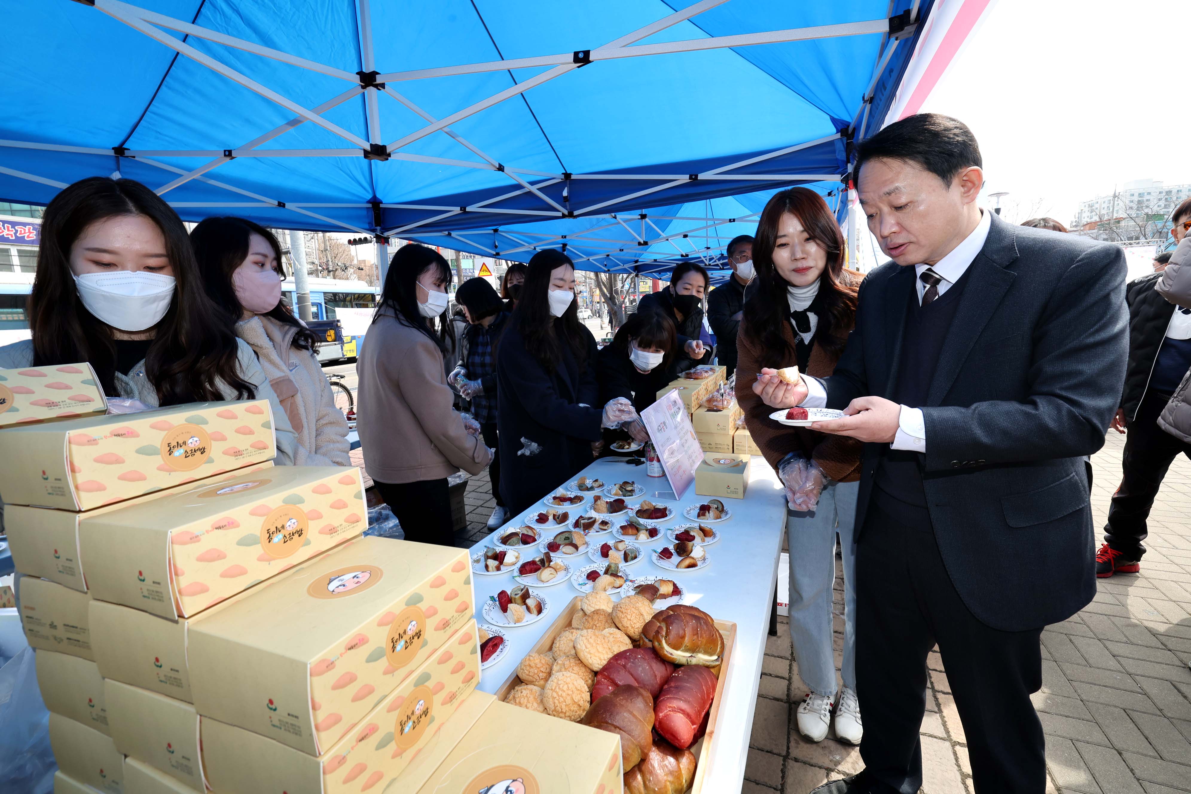 20230318_나눔장터_동구_브랜드빵3.jpg 이미지