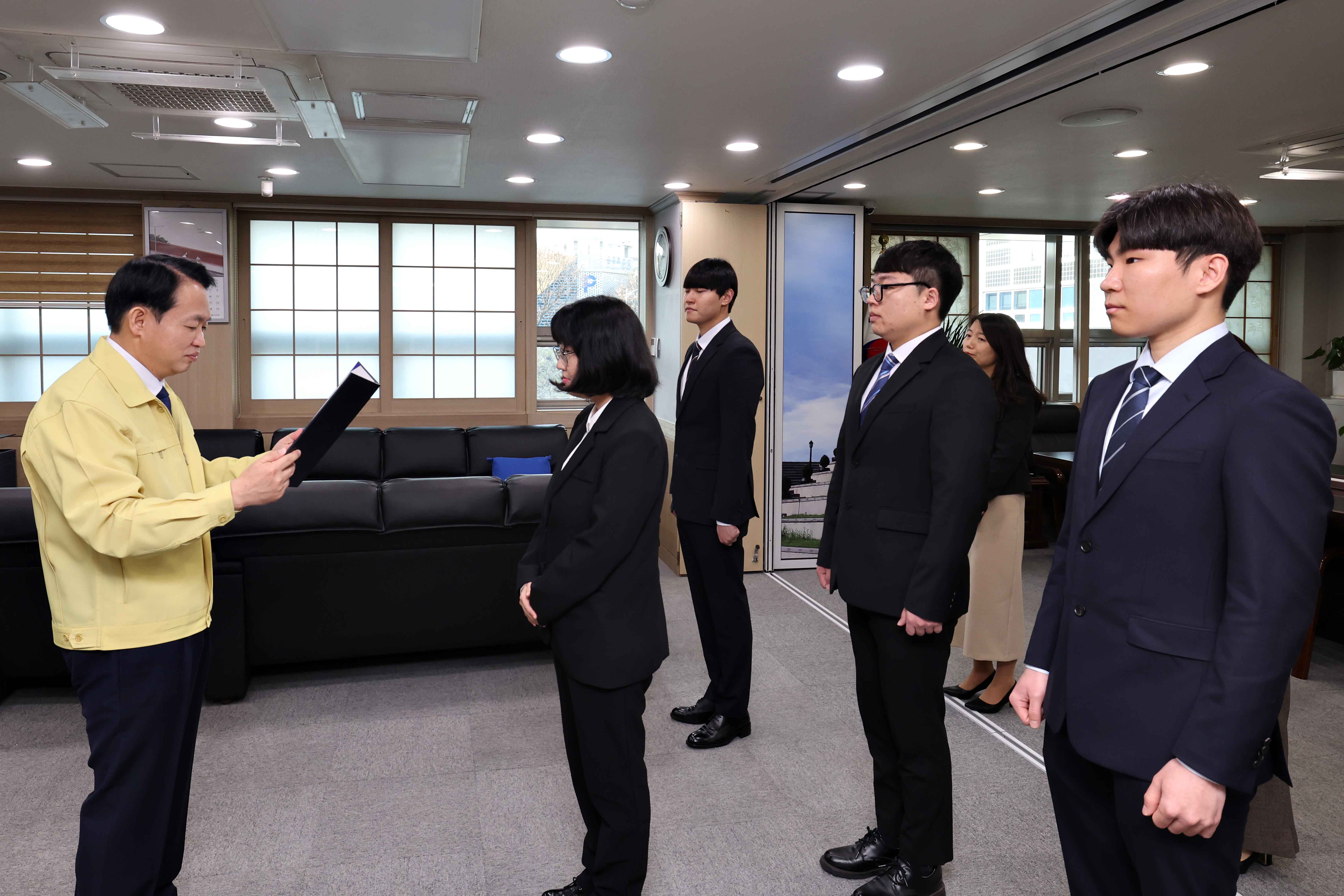 20230403_임용장_수여식4.jpg 이미지