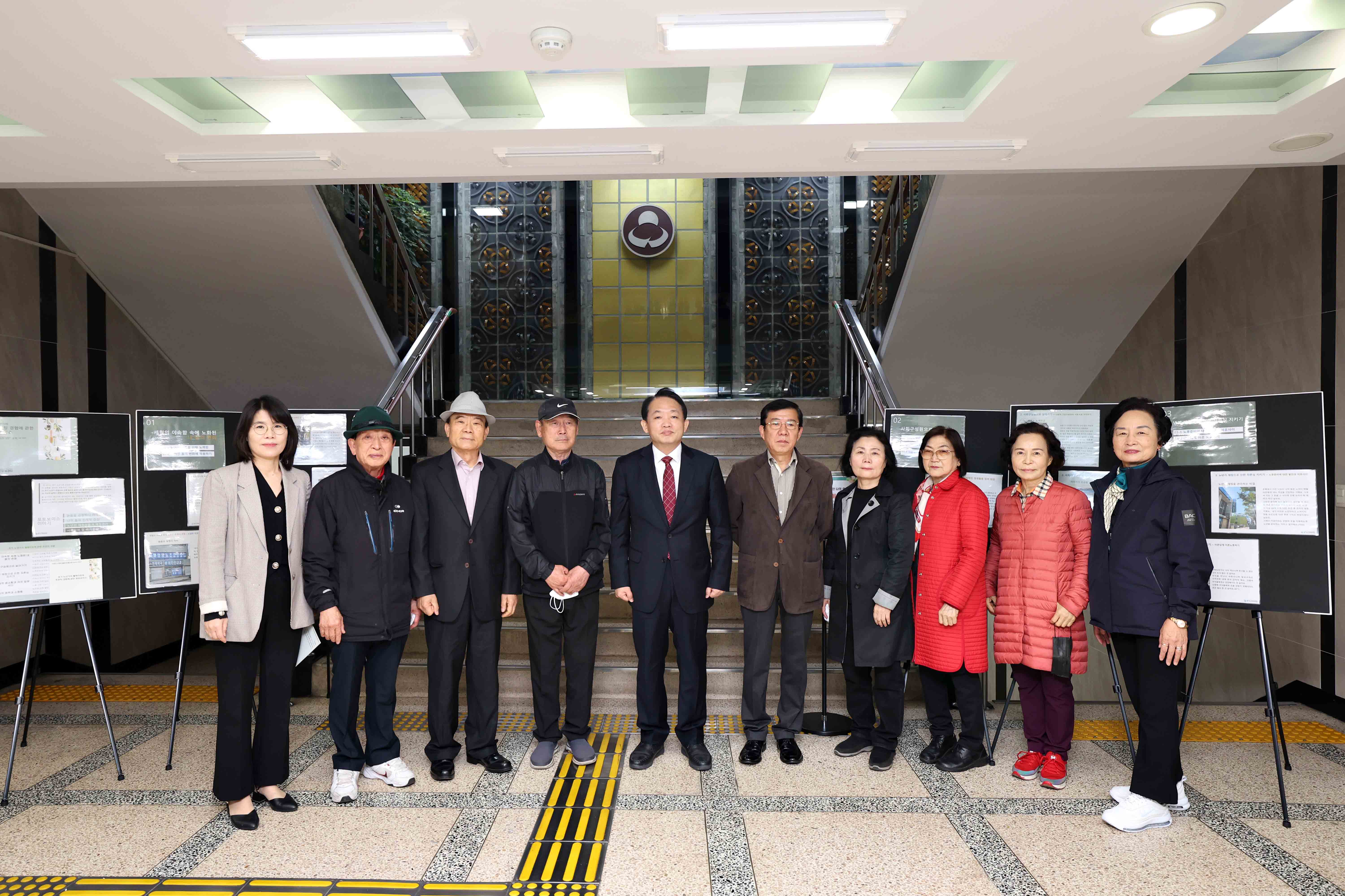 20230411_웰에이징_포토보이스_전시회15.jpg 이미지