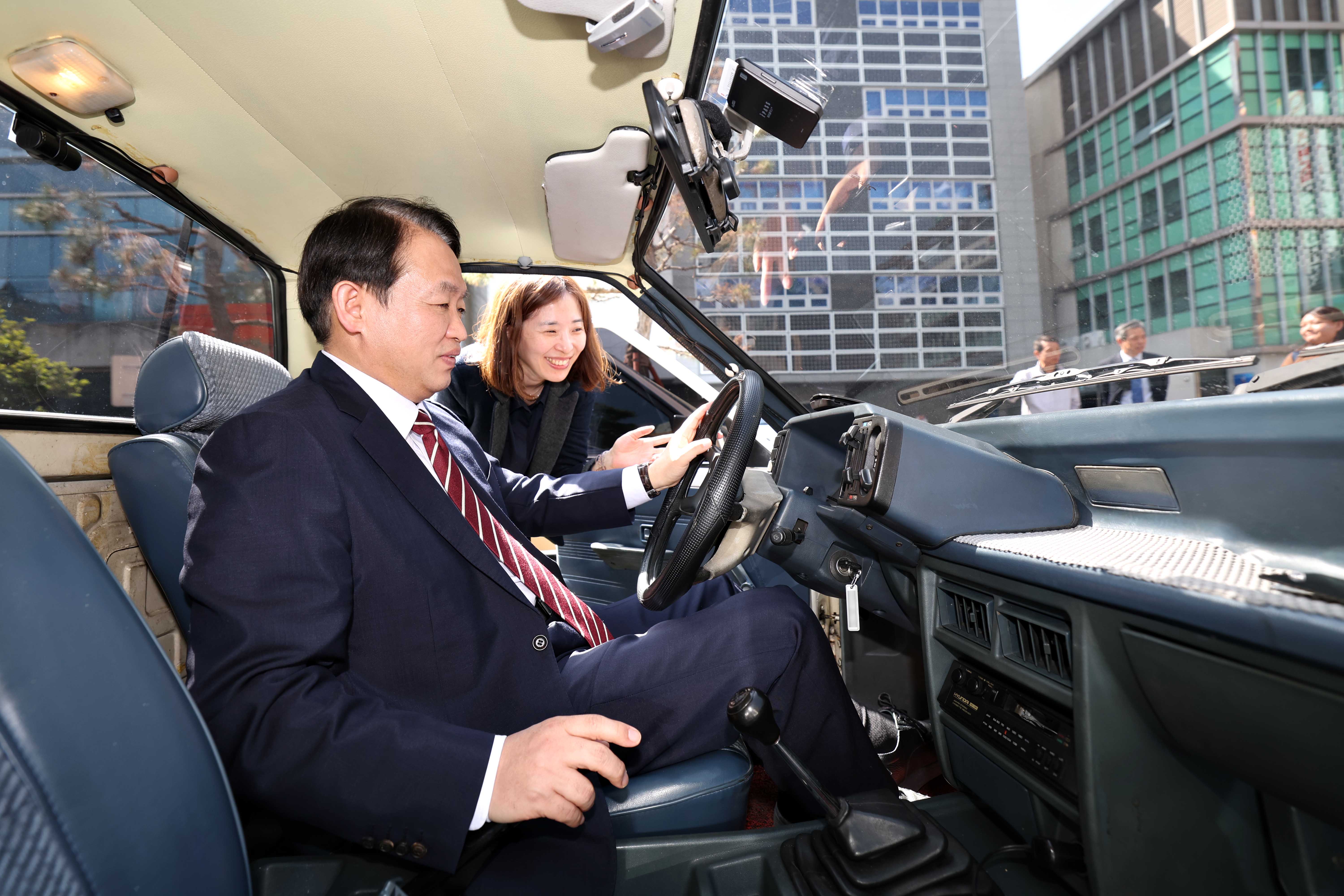 20230421_수도국산달동네박물관_유물_관람6.jpg 이미지