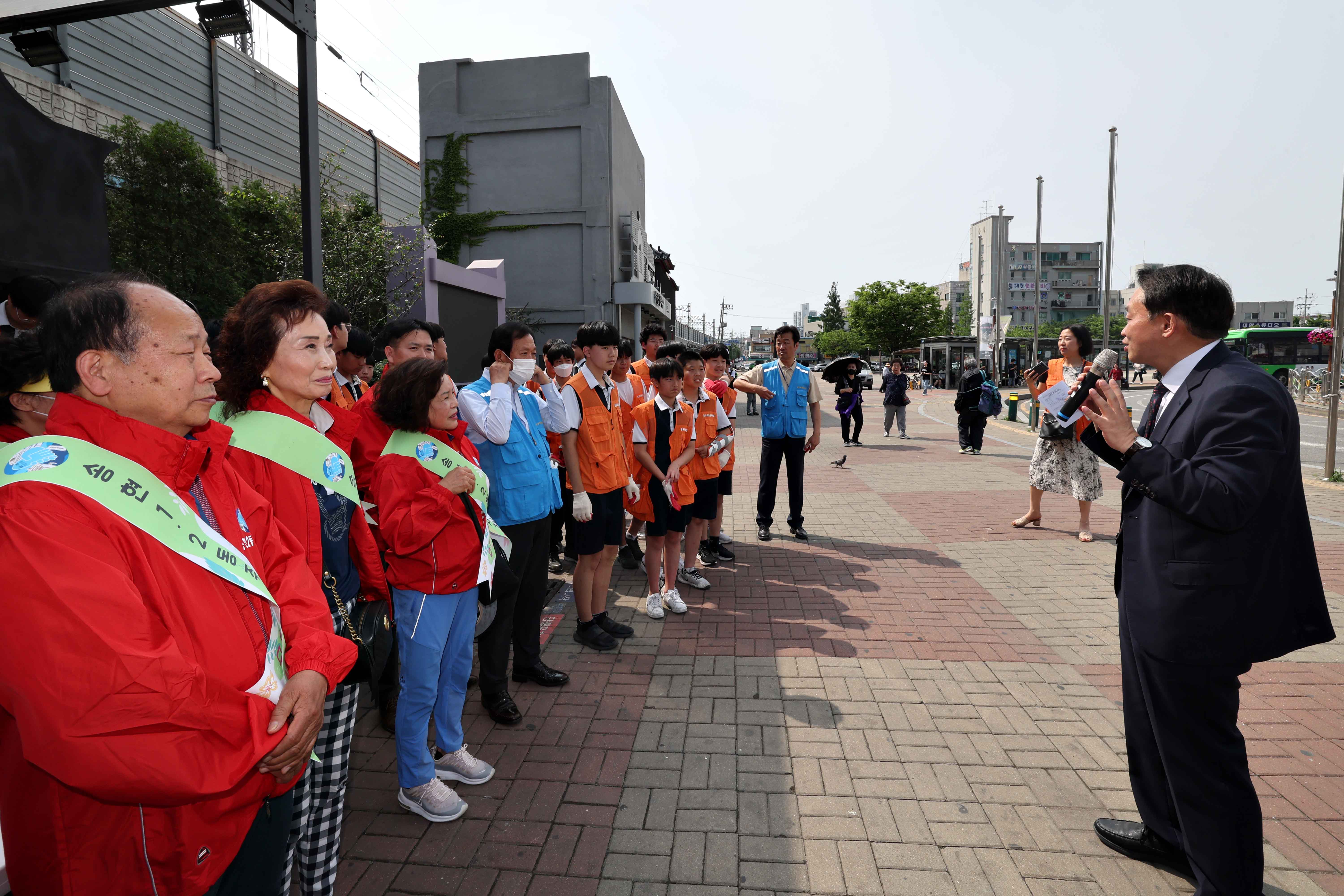 20230531_송현12동_청소년과_함께하는_줍깅데이3.jpg 이미지