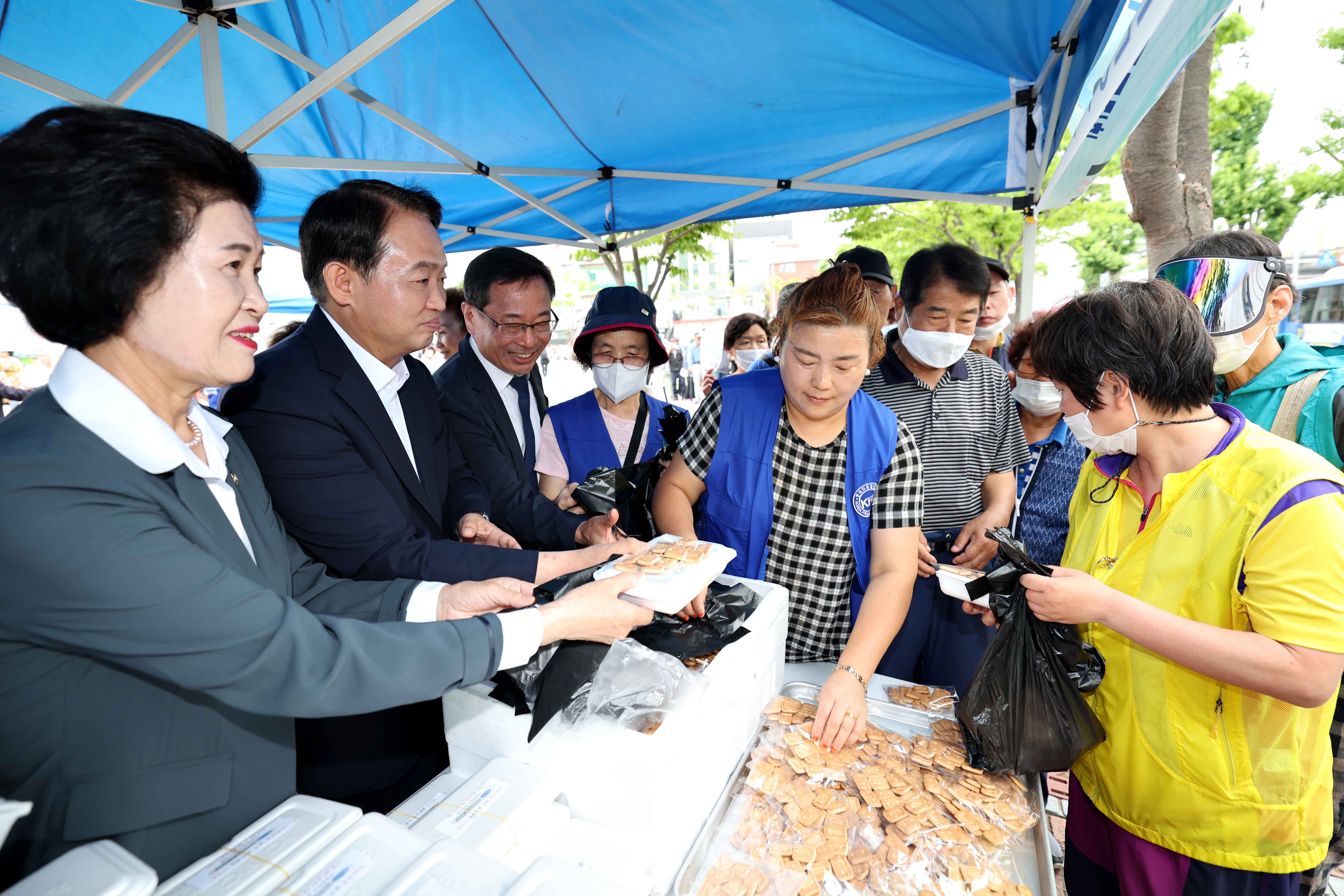 20230620_한국자유총연맹_동구지회_625전쟁_음식_시식회_및_평화통일_사진전4.jpg 이미지