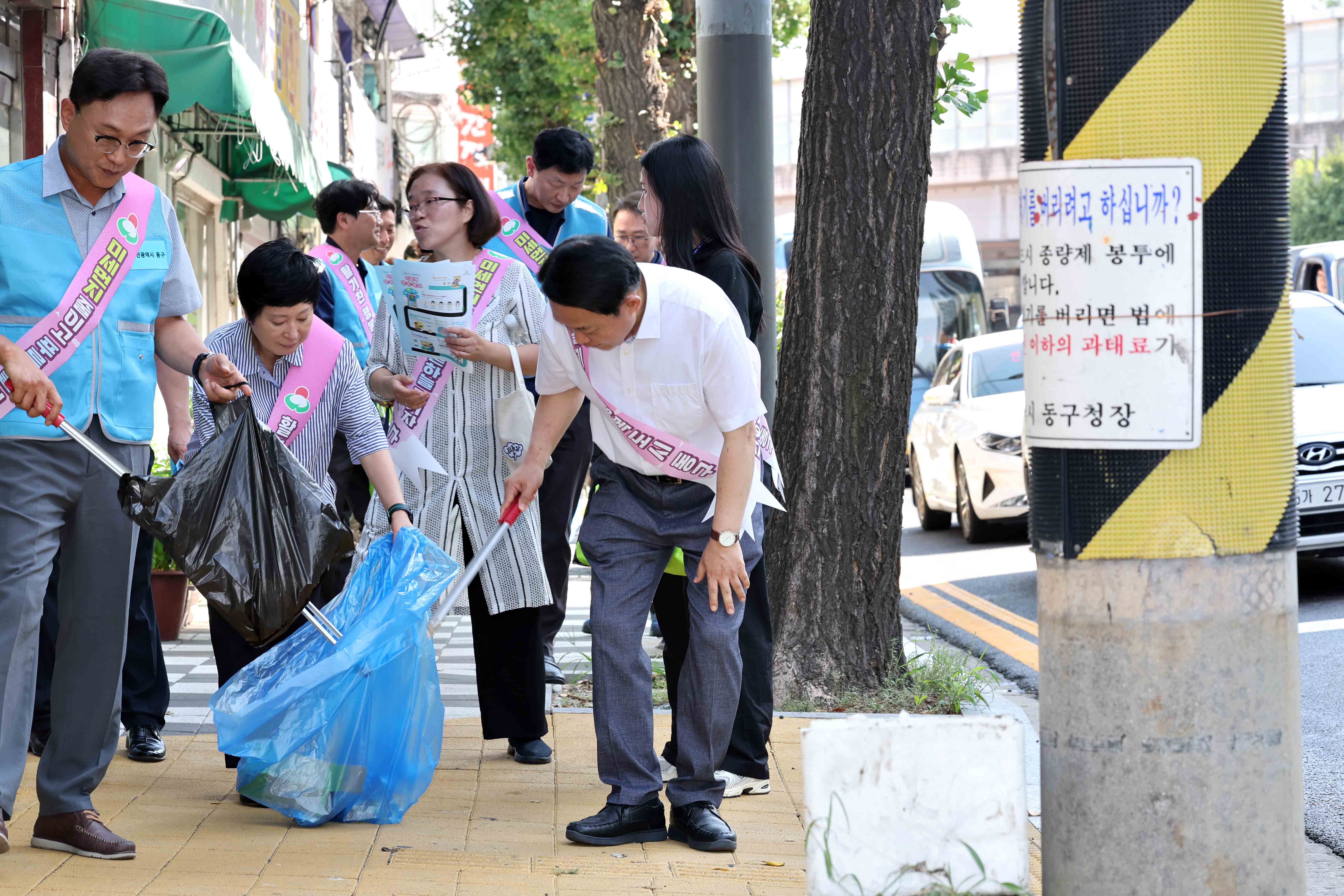 20230905_푸른_하늘의_날_기념_미세먼지_저감_캠페인9.jpg 이미지