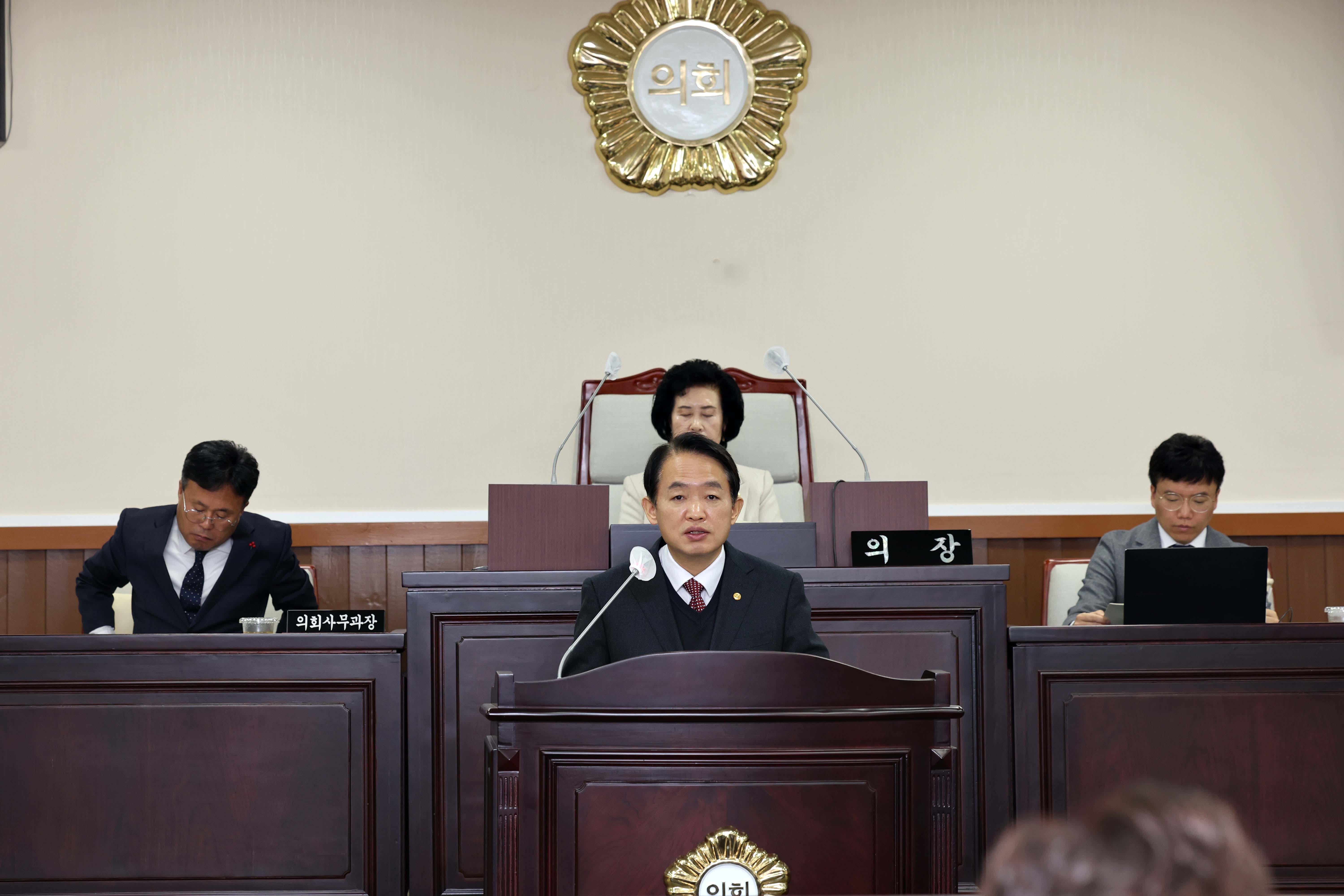 20231206_제270회_동구의회_제2차_정례회_제3차_본회의_시정연설11.jpg 이미지