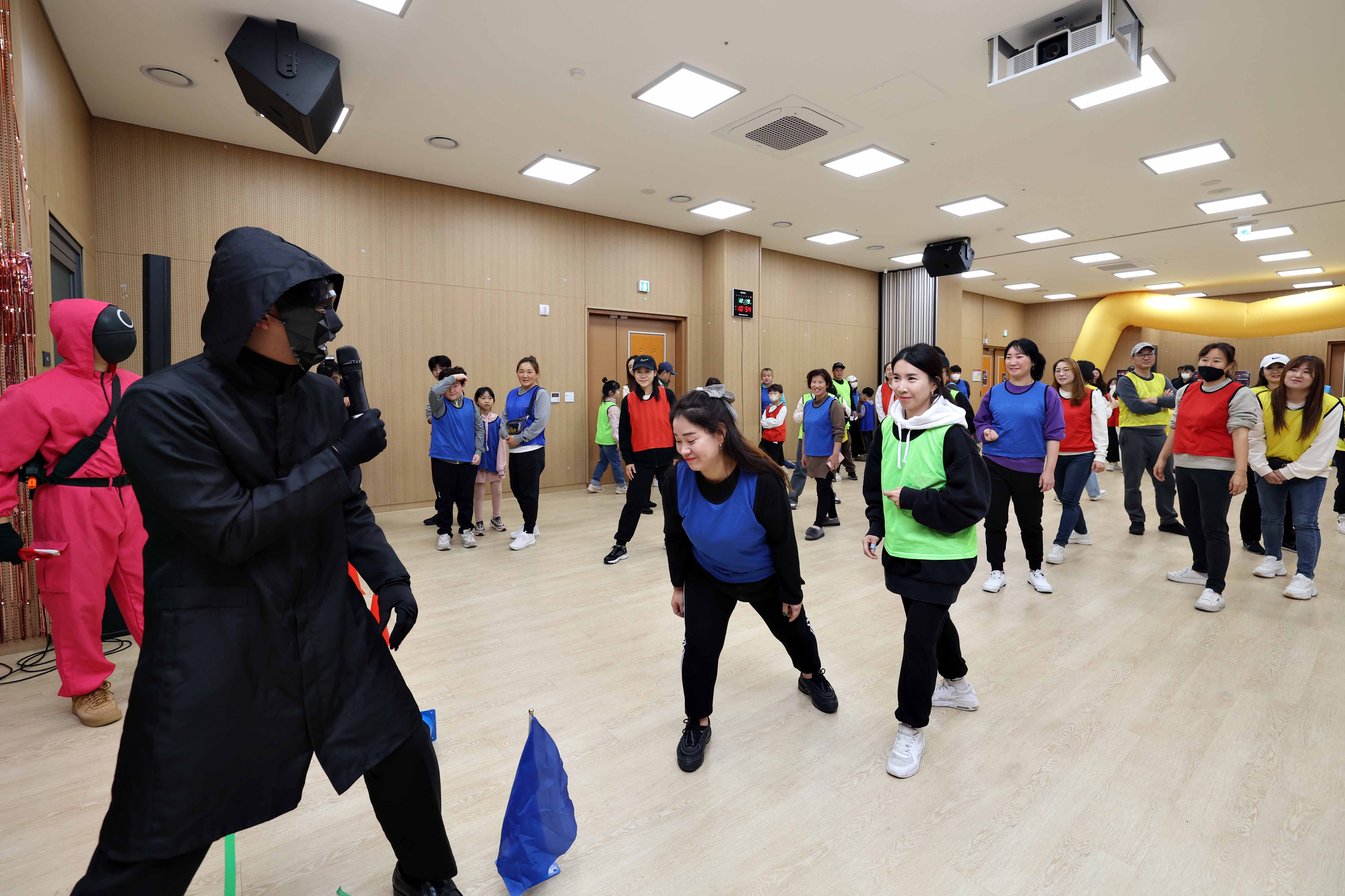 20231209_동구가족센터_가족친화프로그램_오동이게임10.jpg 이미지