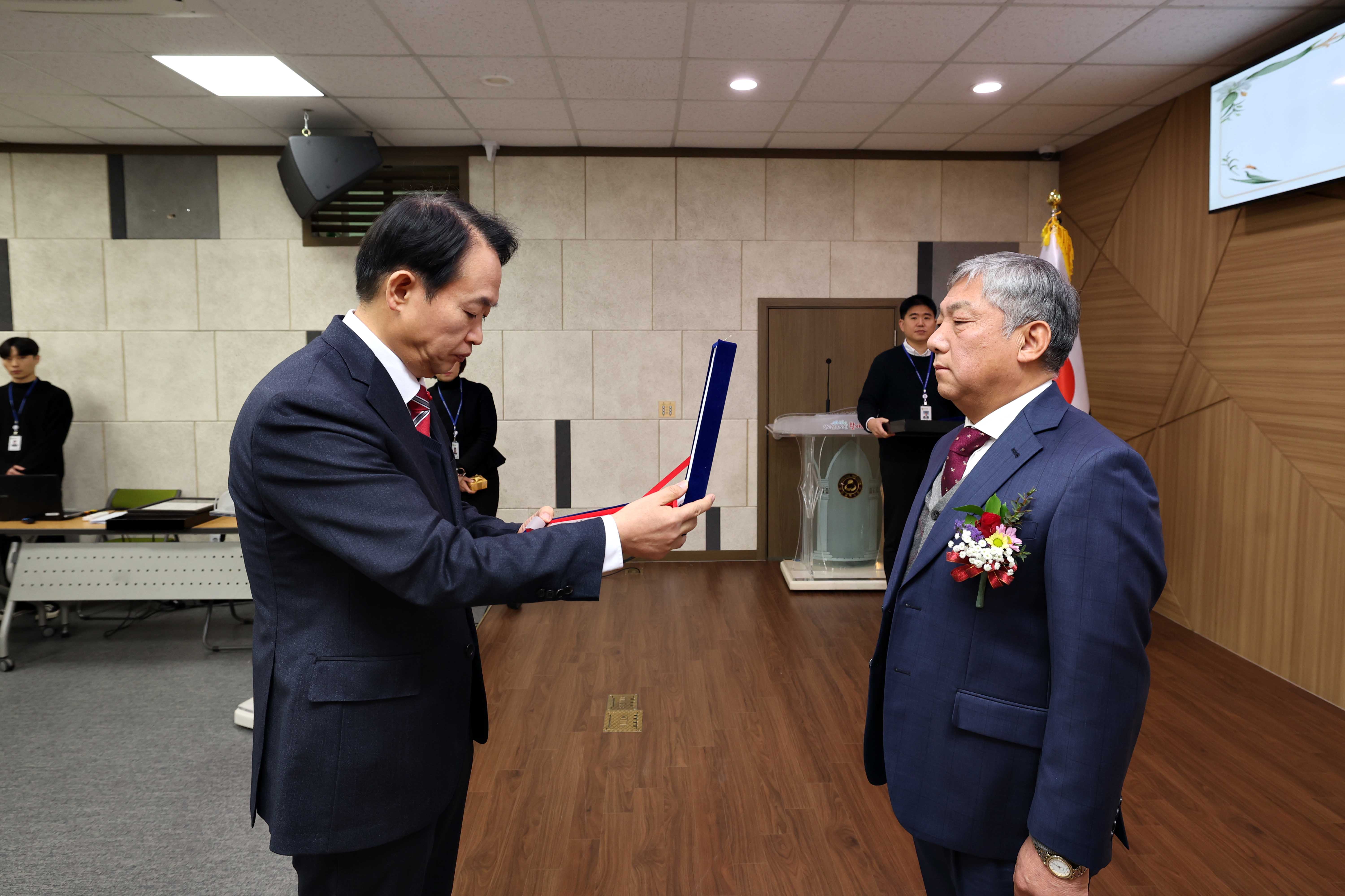 20231222_2023년_환경공무관_정년_퇴임식_및_표창_수여식6.jpg 이미지