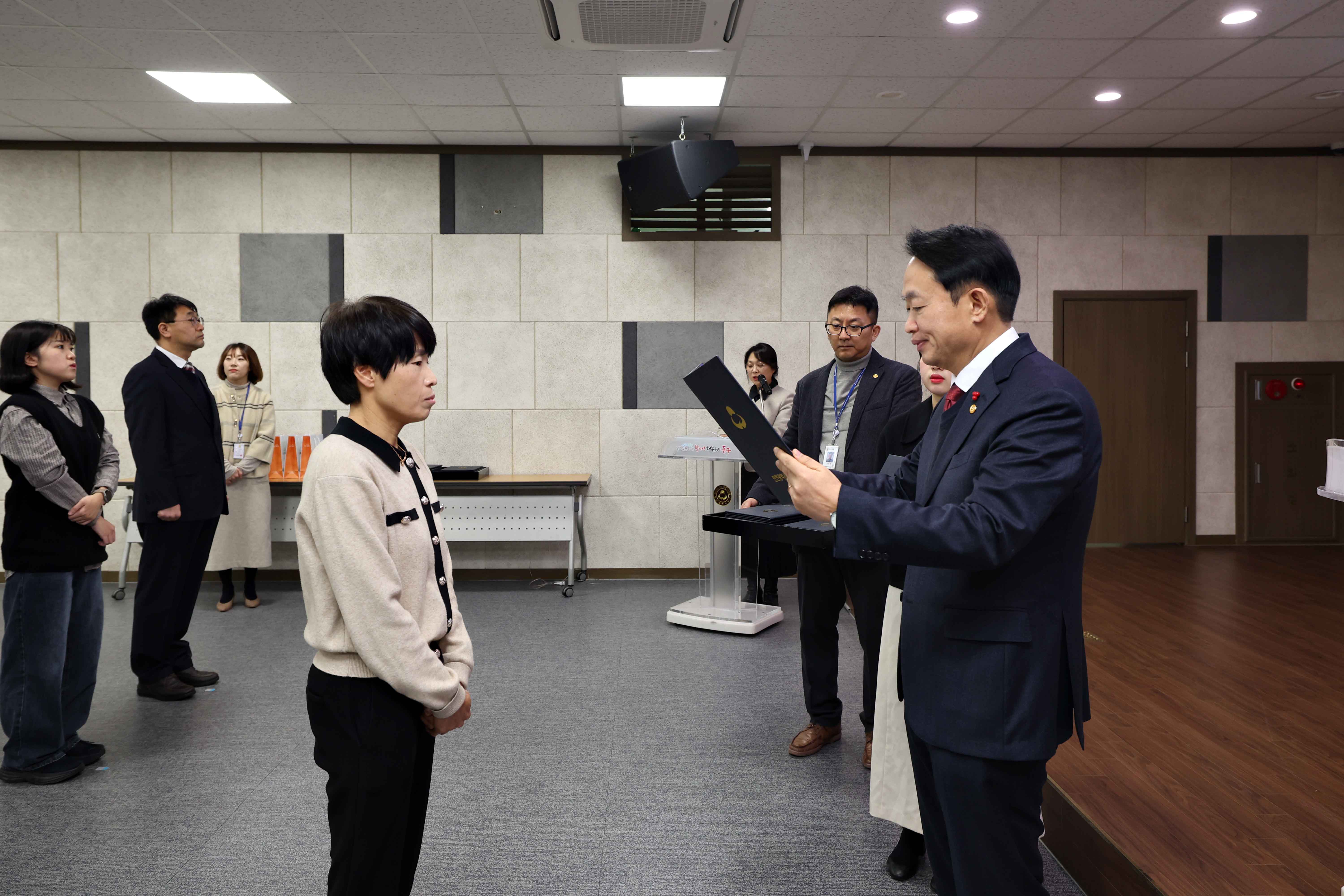 20240105_임용장_수여식10.jpg 이미지