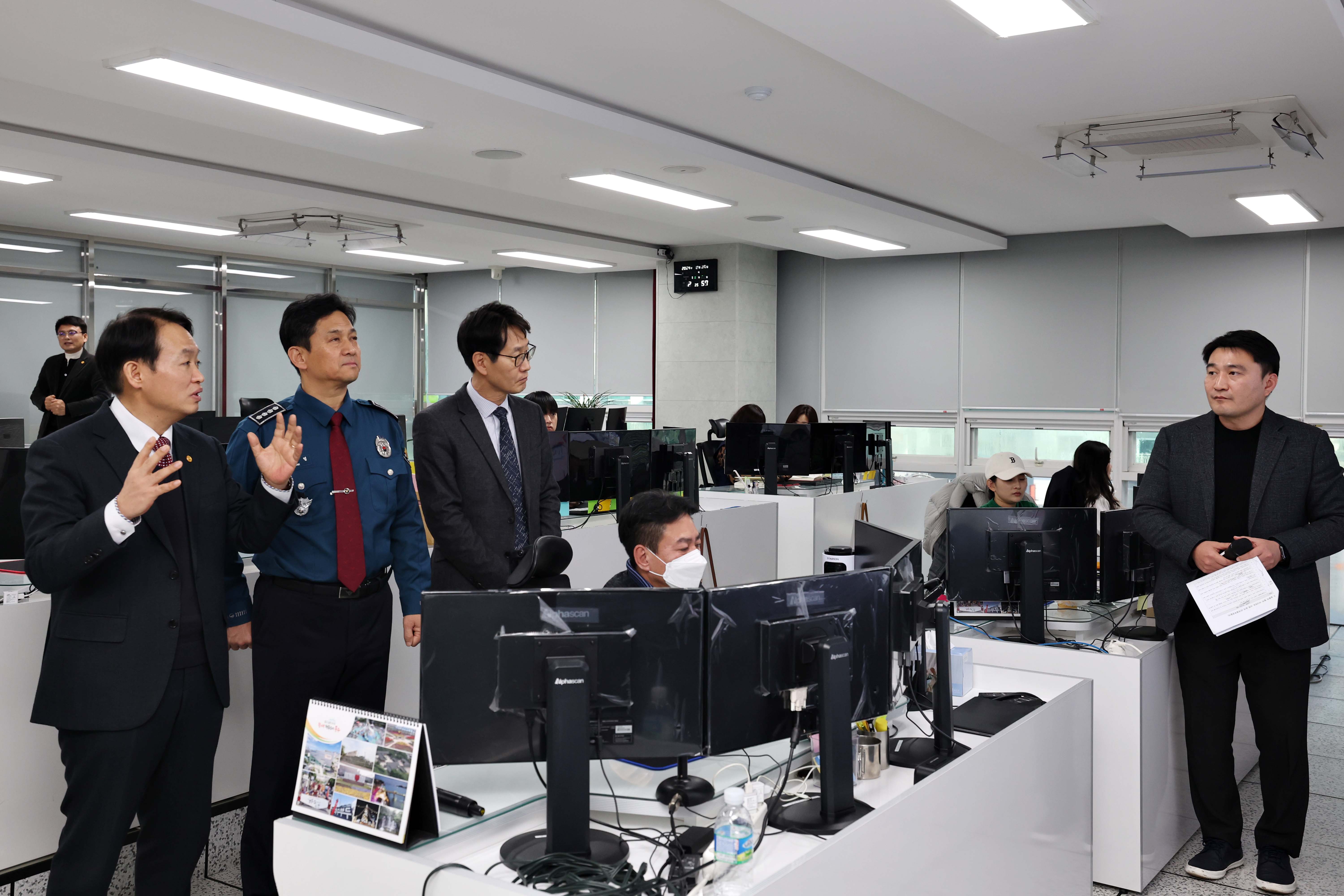 20240118_지능형_영상분석_기반_치매노인_어린이_실종예방_서비스_구축사업_시연회3.jpg 이미지