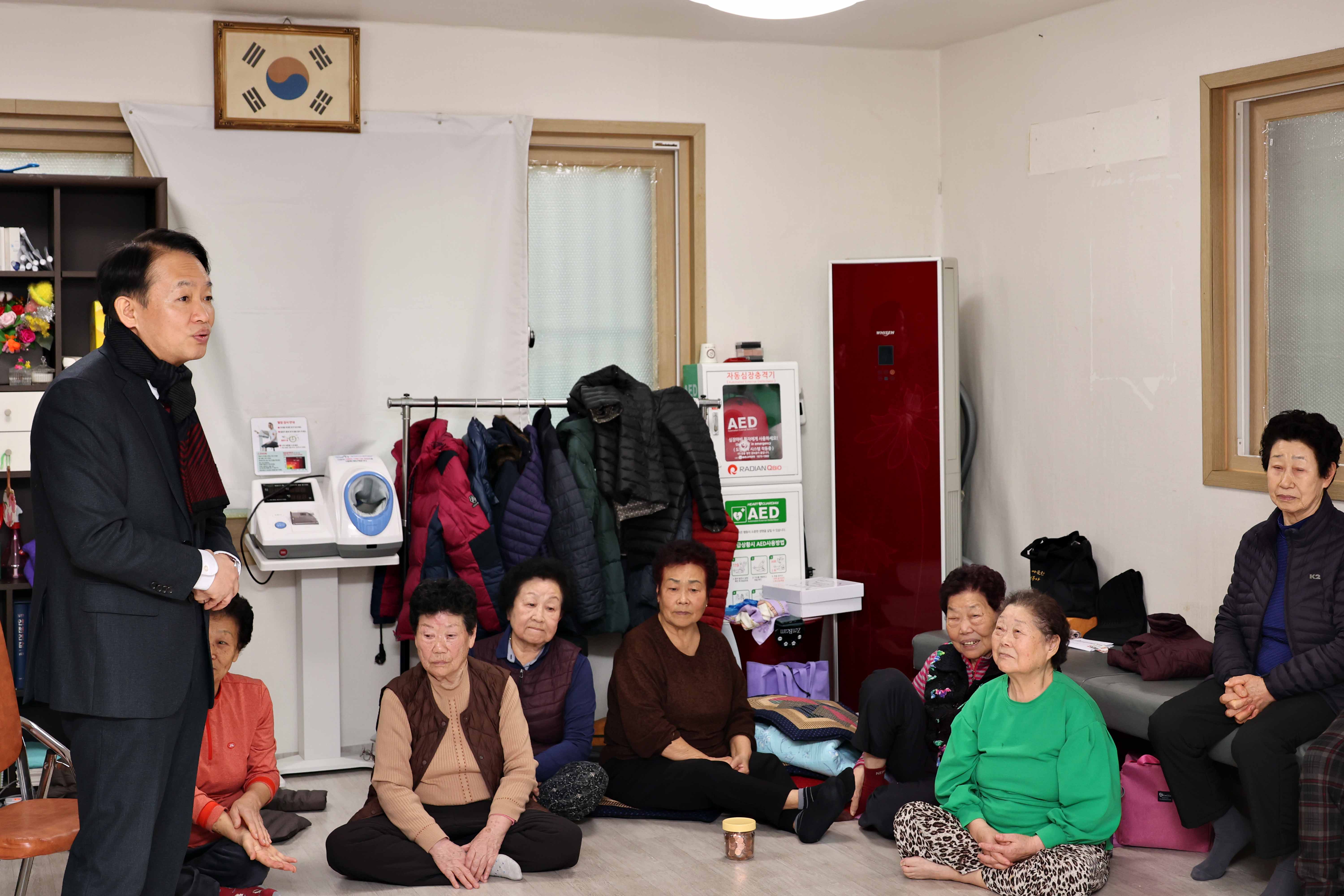 20240205_설맞이_경로당_방문6.jpg 이미지