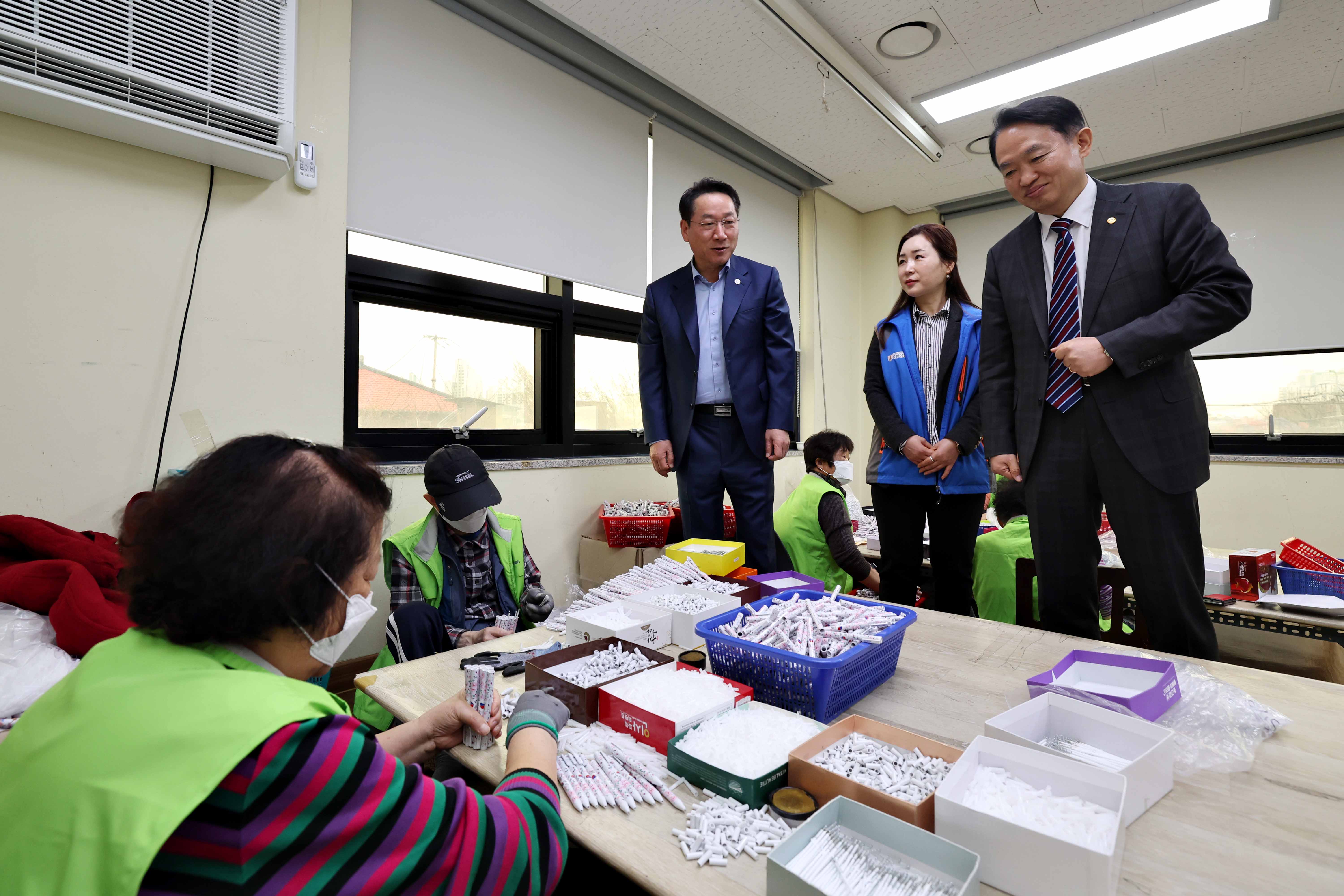 20240403_괭이부리마을_주거취약지역_개선사업_업무협약_체결6.jpg 이미지