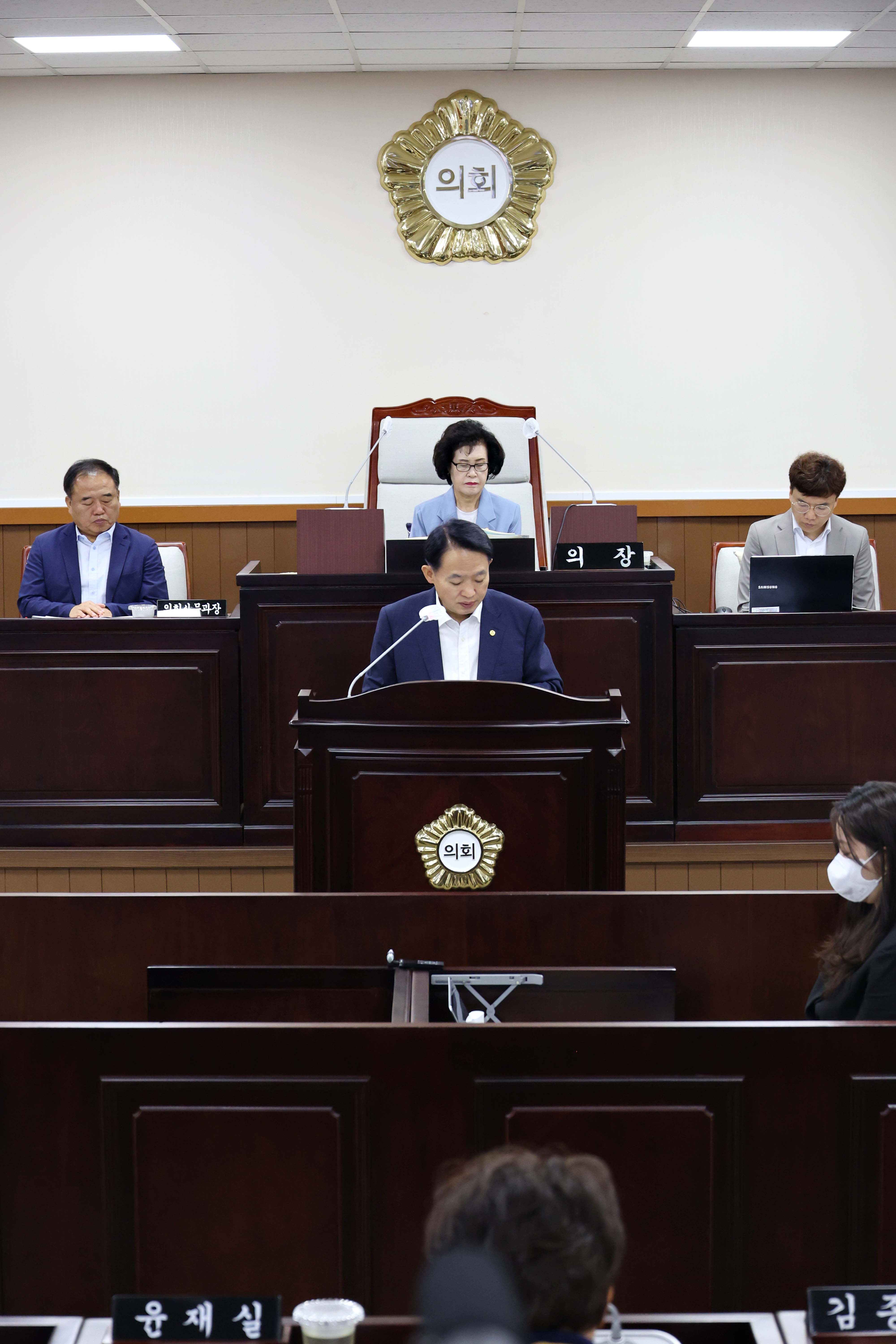 20240617_제276회_동구의회_제1차_정례회_제3차_본회의_구정질문_답변7.jpg 이미지