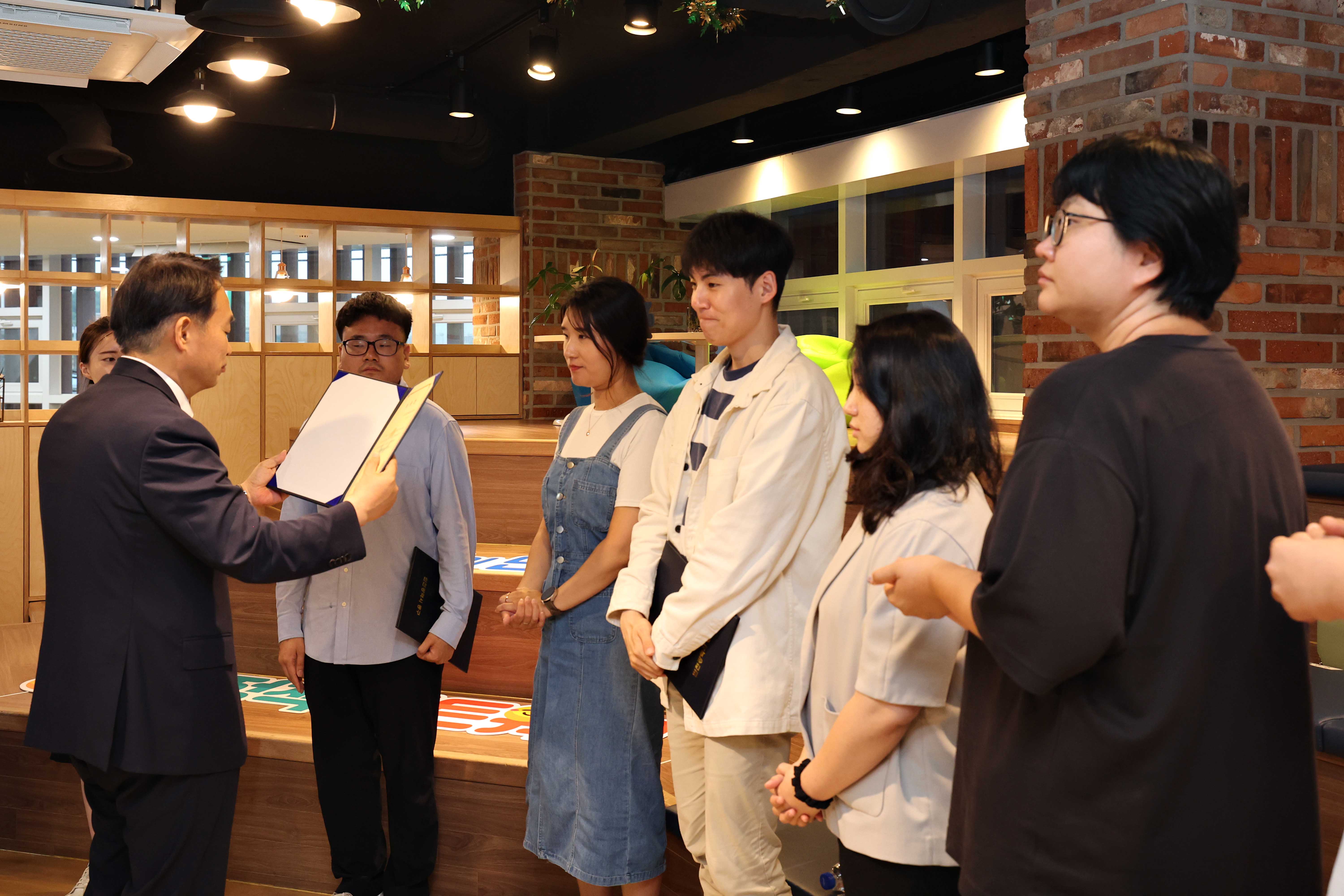 20240702_제3기_동구_청년정책네트워크_위촉식8.jpg 이미지