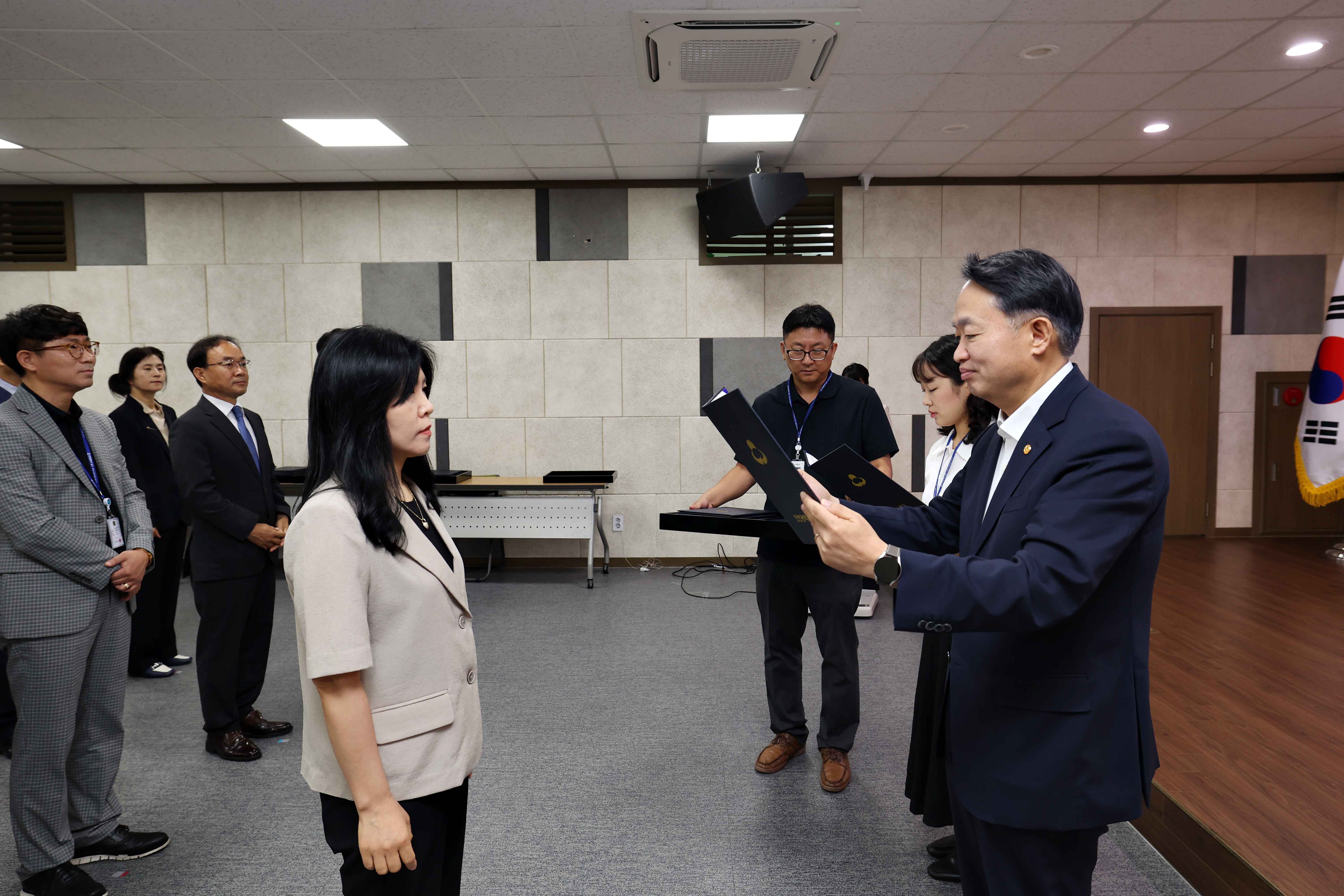 20240703_임용장_수여식2.jpg 이미지
