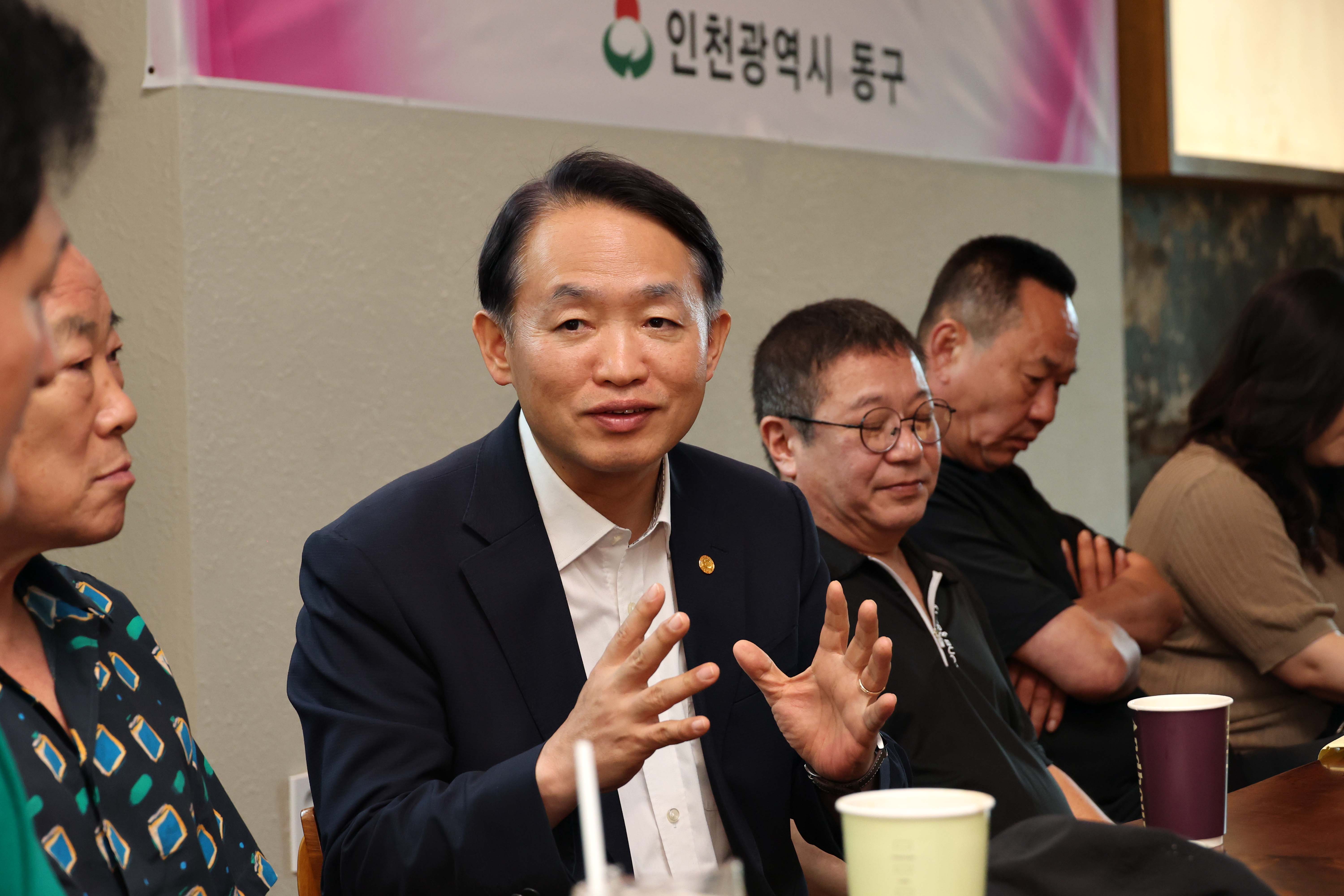 20240703_수문통골목형상점가_지정서_전달식10.jpg 이미지