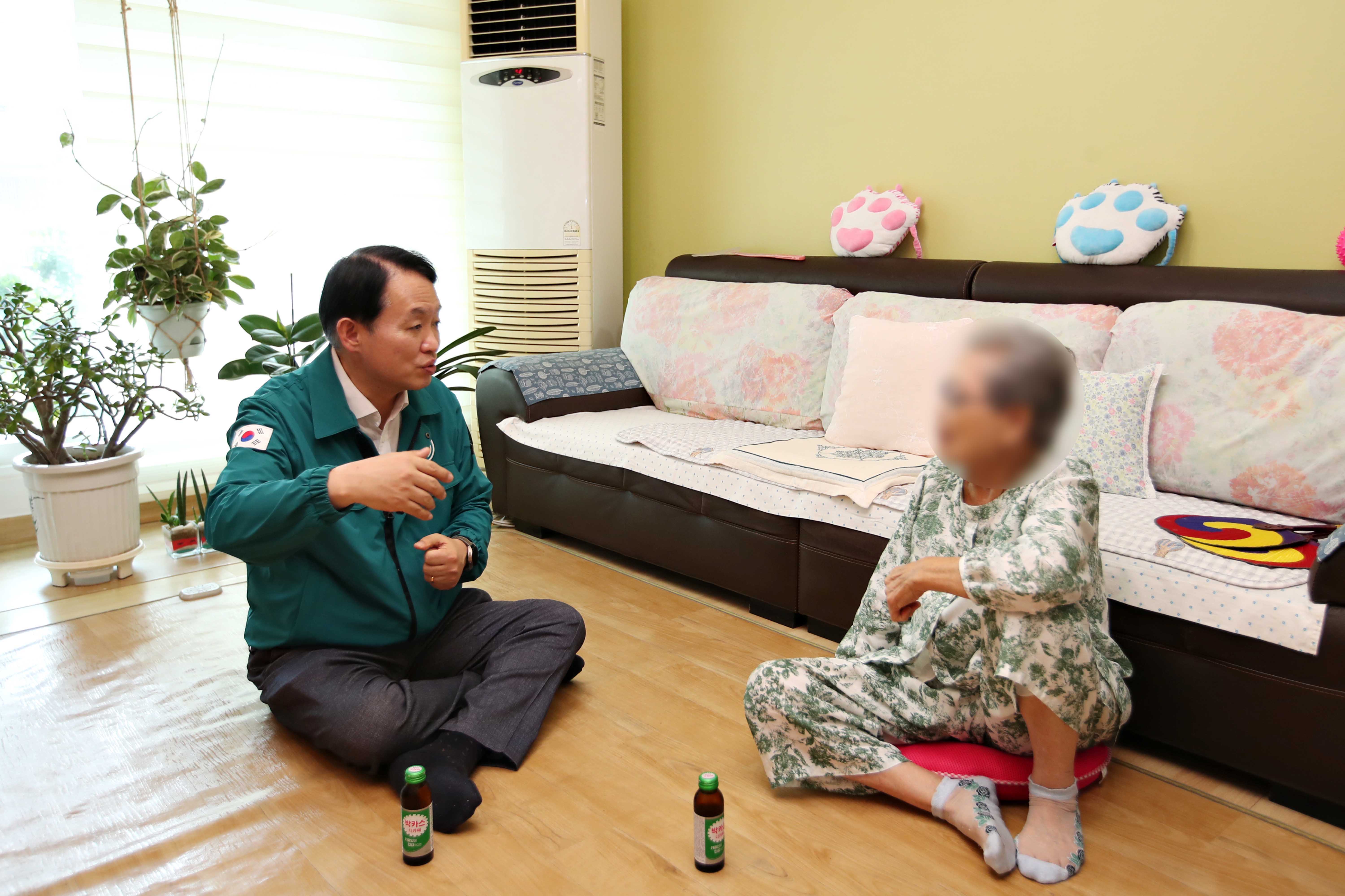 20240809_폭염관련_현장_방문10_복사.jpg 이미지